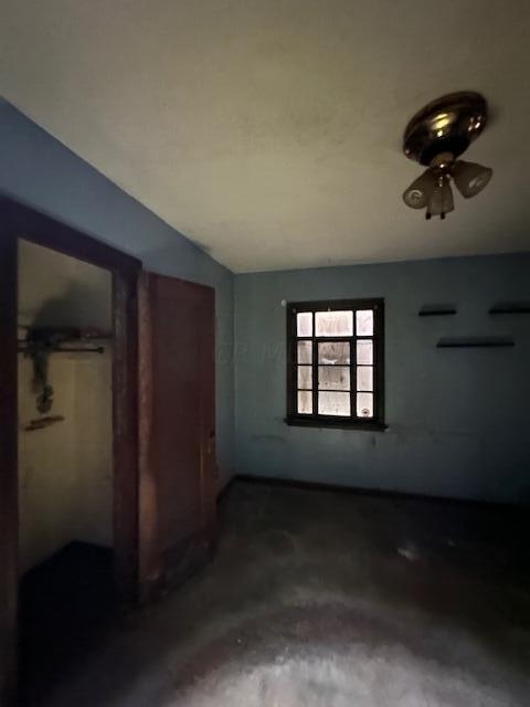 162 S Roys Avenue Property Photo 23