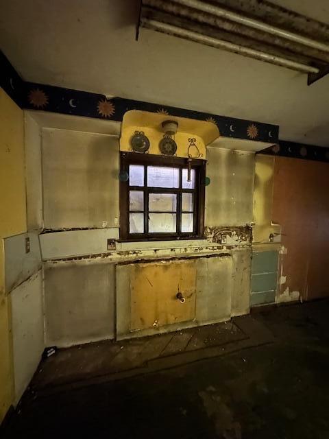 162 S Roys Avenue Property Photo 24