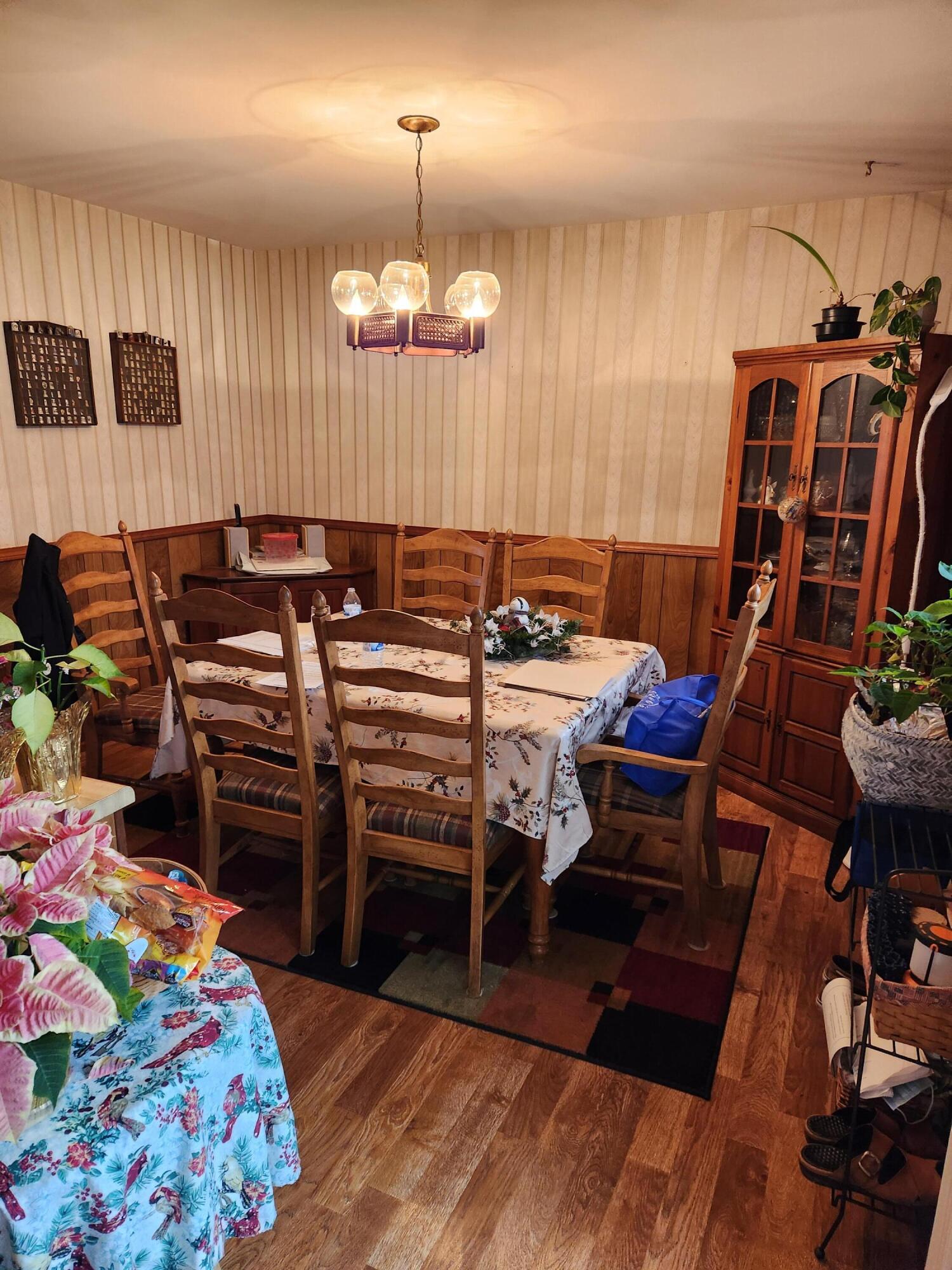 10047 Loop Road Property Photo 6