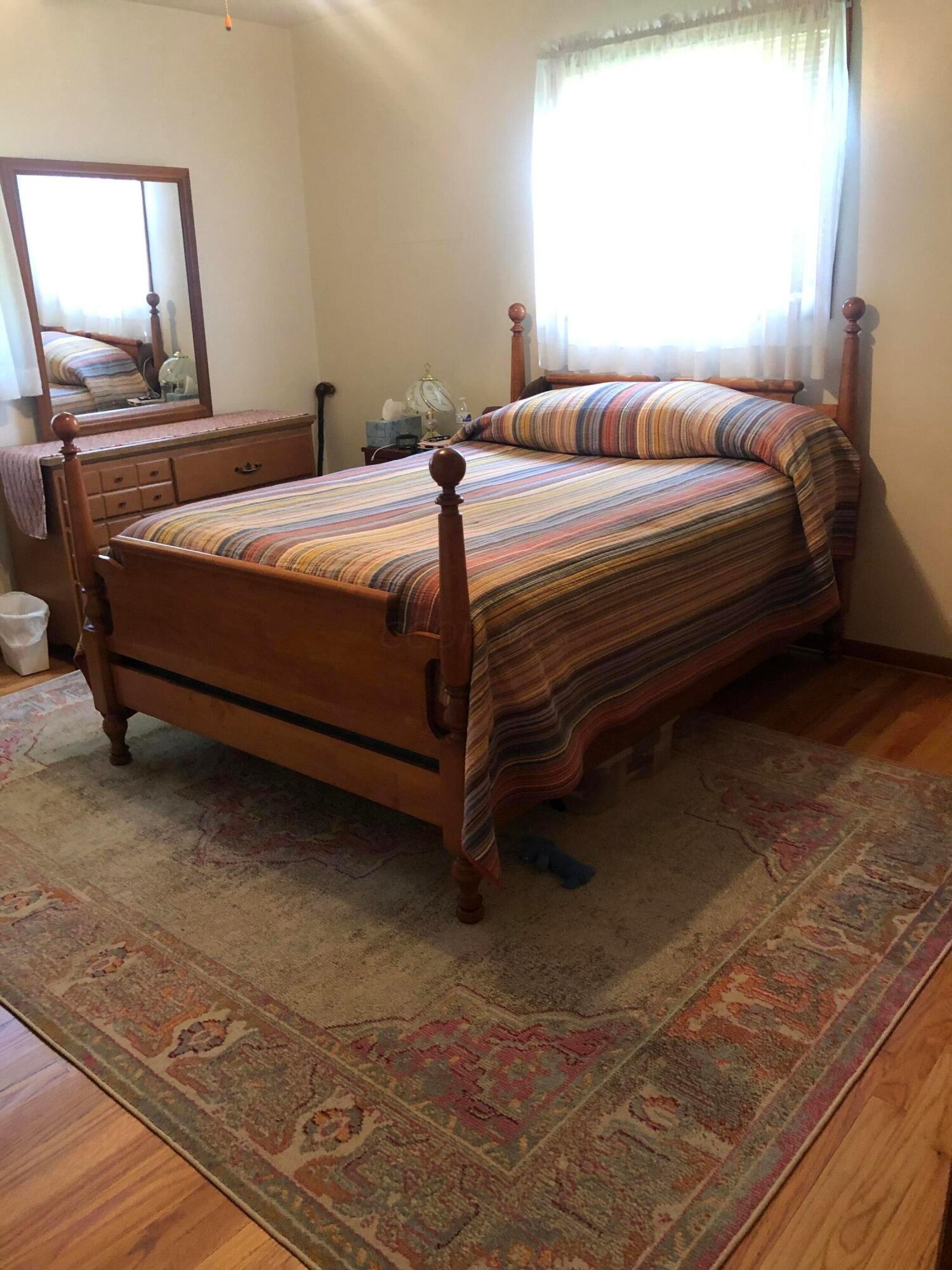 10047 Loop Road Property Photo 9