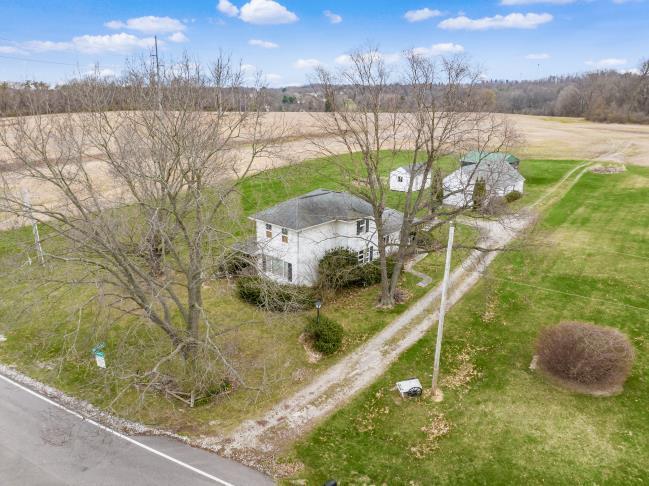 5185 Linnville Road Property Photo 2