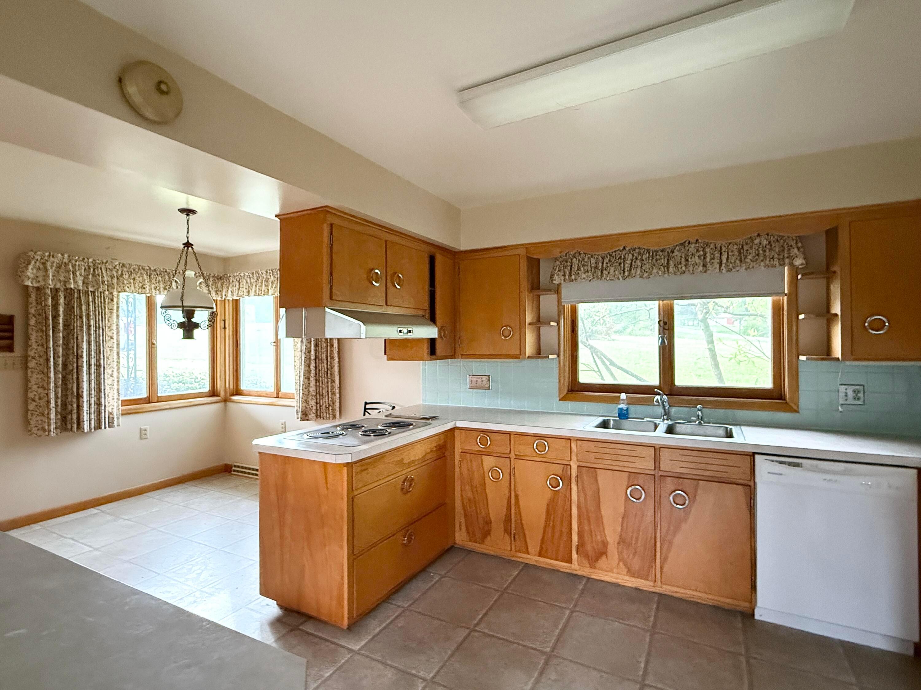 5185 Linnville Road Property Photo 15