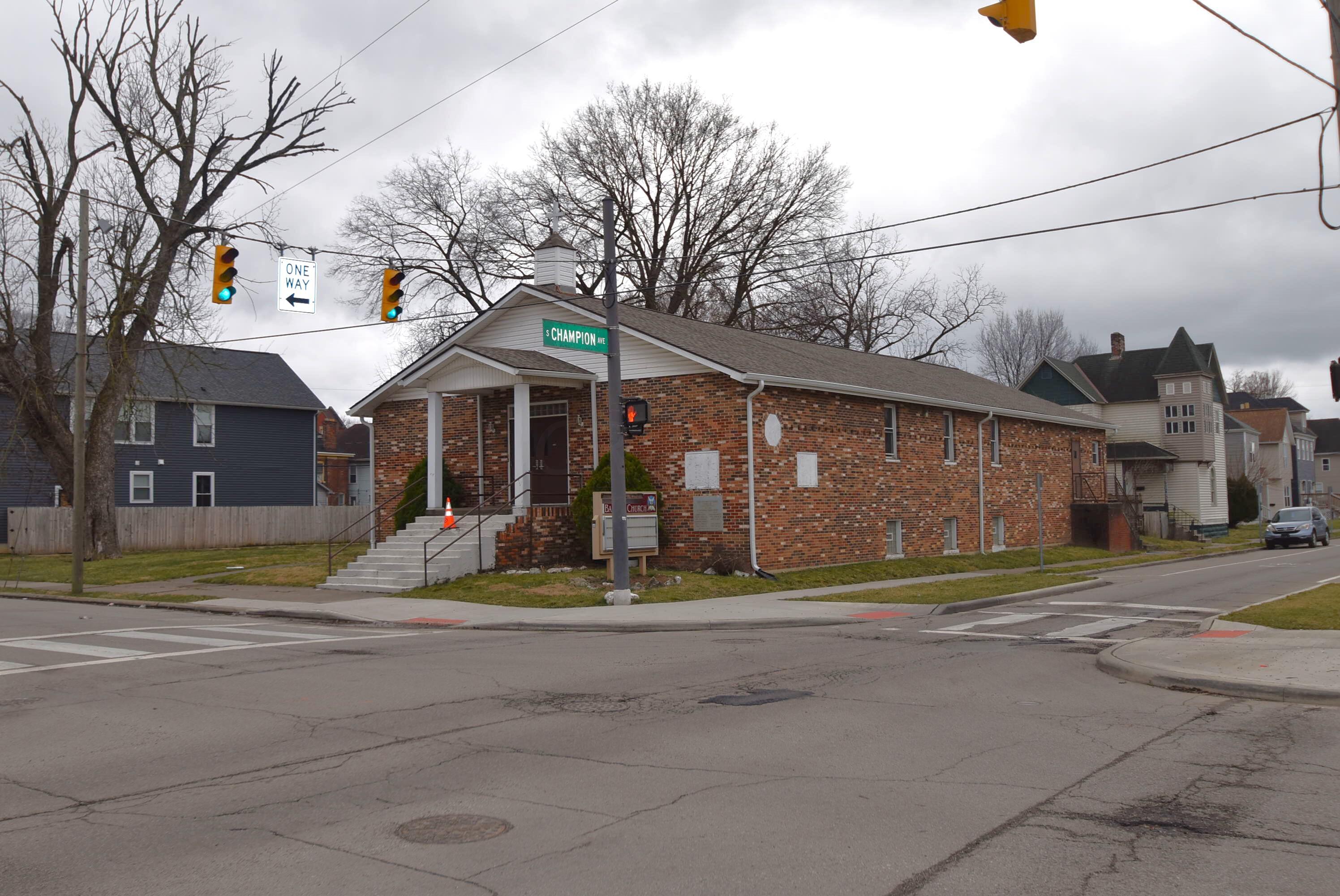 1107 E Mound Street Property Photo 2