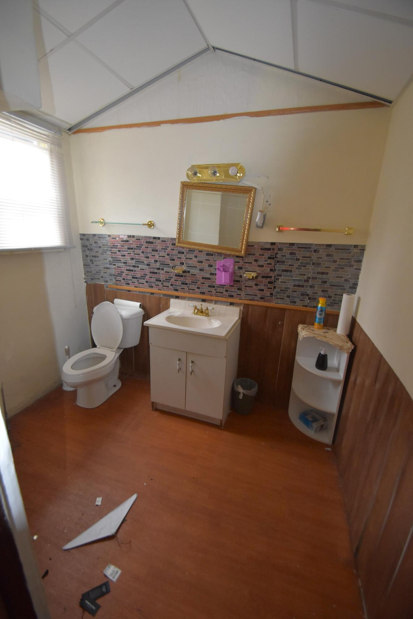 1107 E Mound Street Property Photo 12