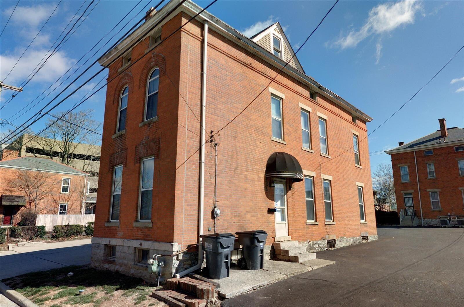 696 Bank Street Property Photo