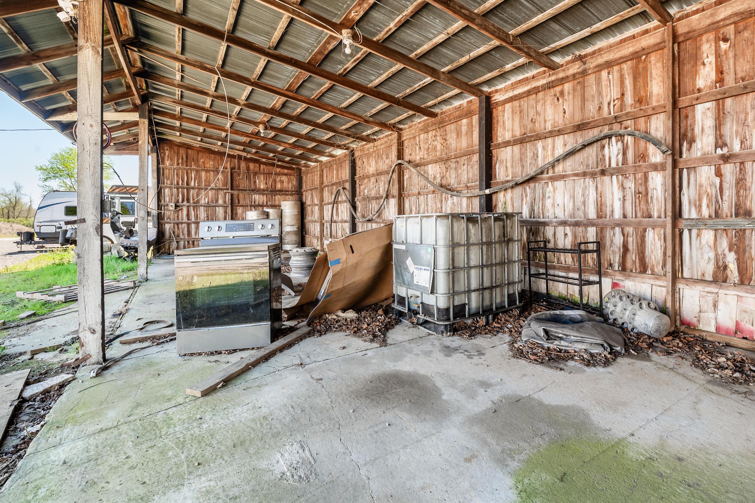 127 Basin Street Property Photo 24