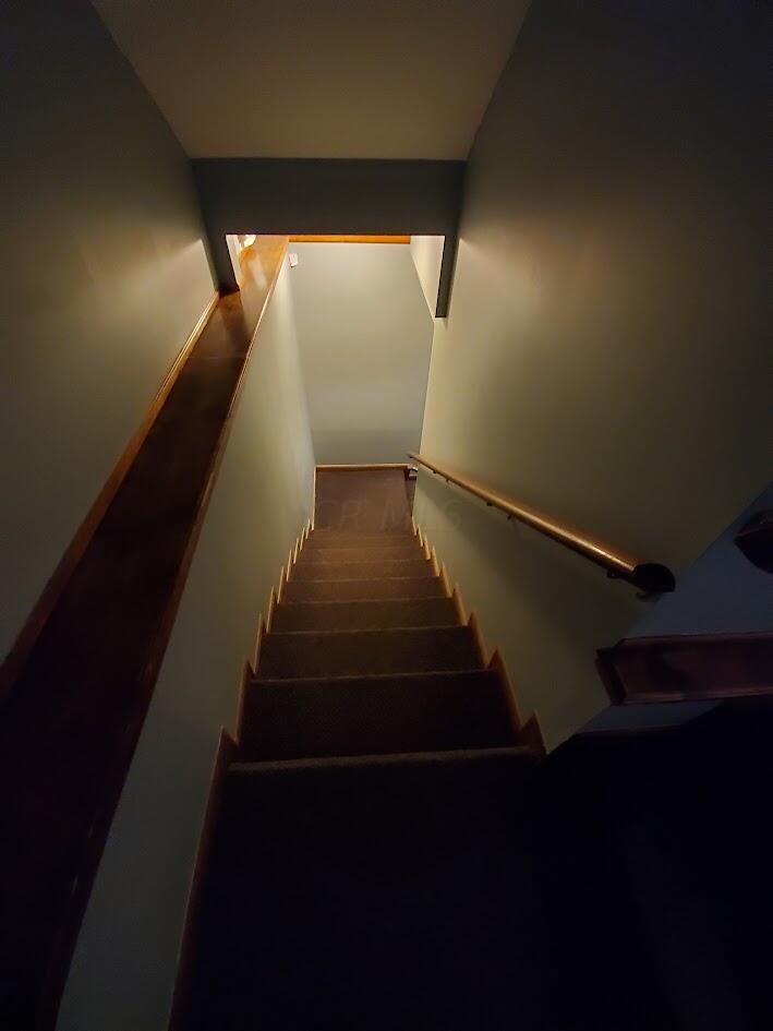60 Hill Road S Property Photo 16