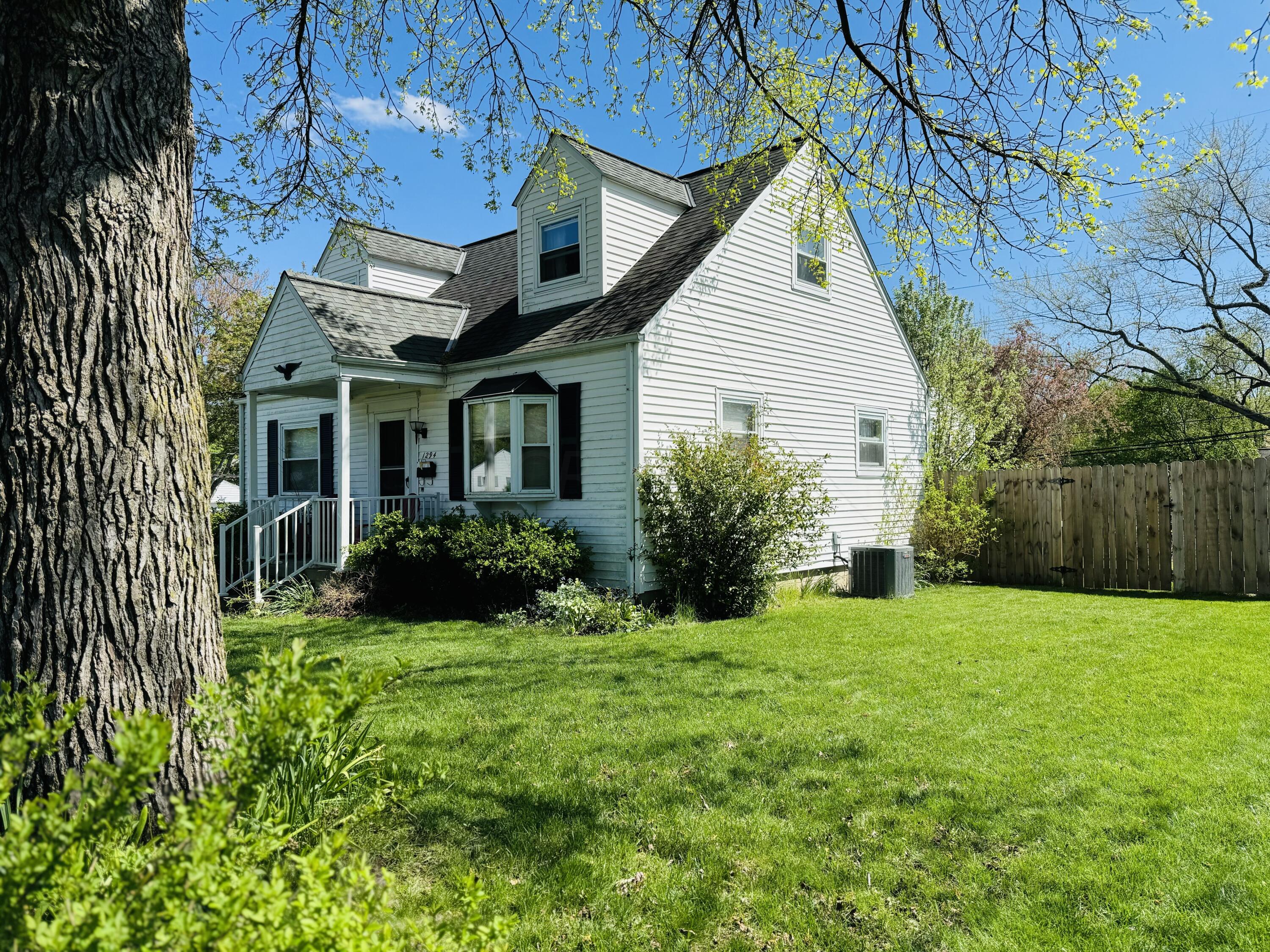 1294 E Fair Avenue Property Photo 3