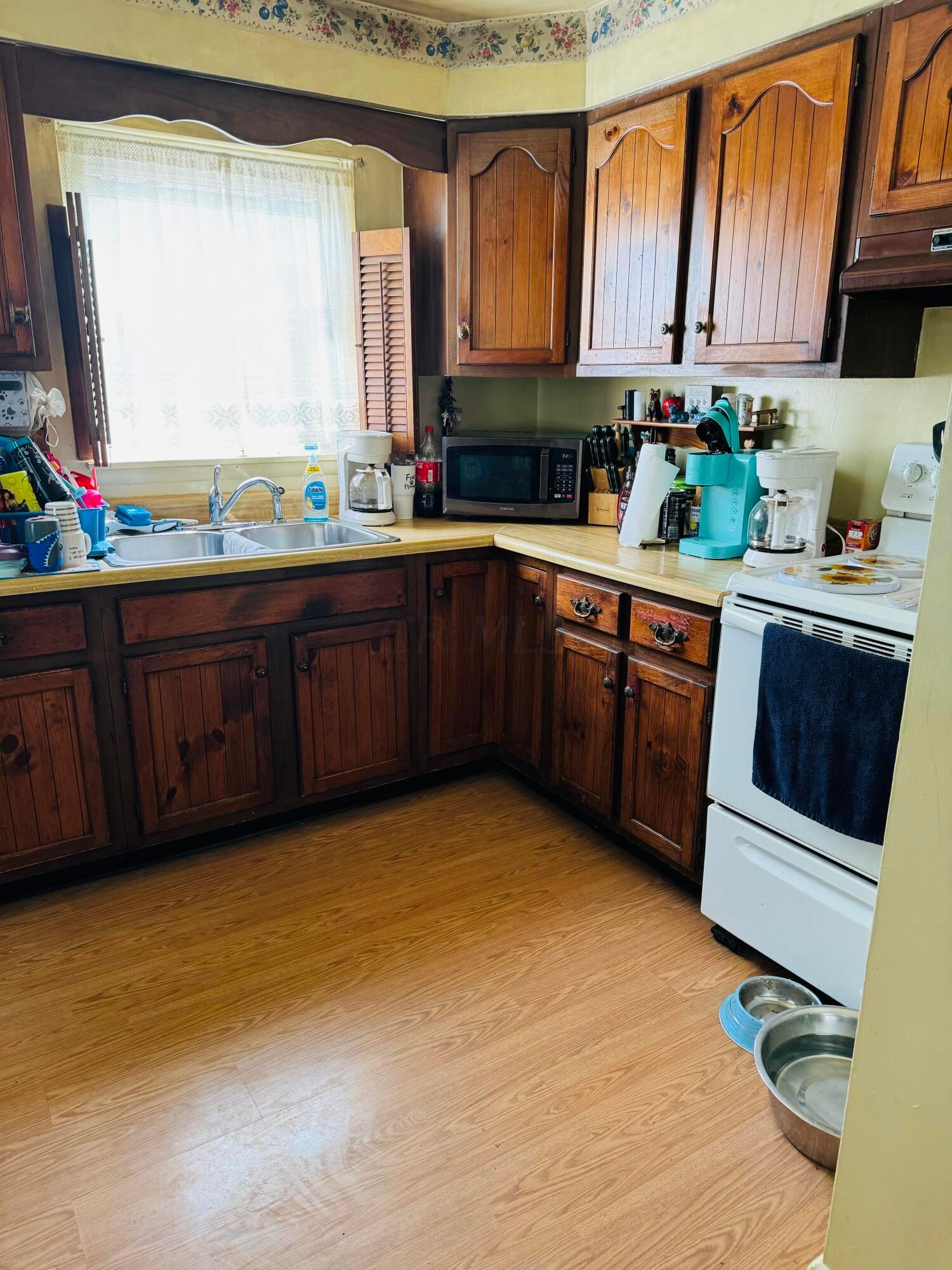 1294 E Fair Avenue Property Photo 9