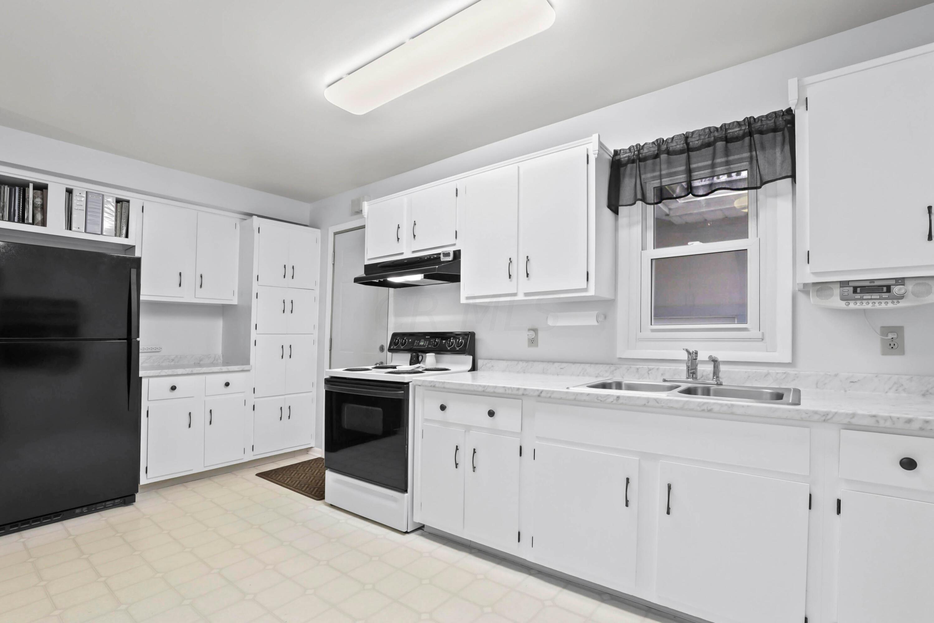 10179 Johnstown Road Property Photo 12