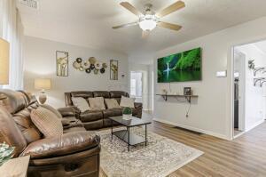 2781 Innis Road, C Property Photo 3