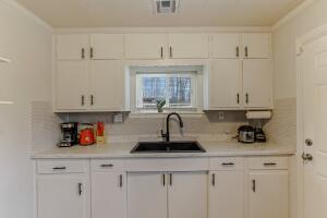 2781 Innis Road, C Property Photo 9