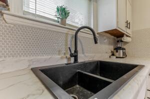 2781 Innis Road, C Property Photo 10