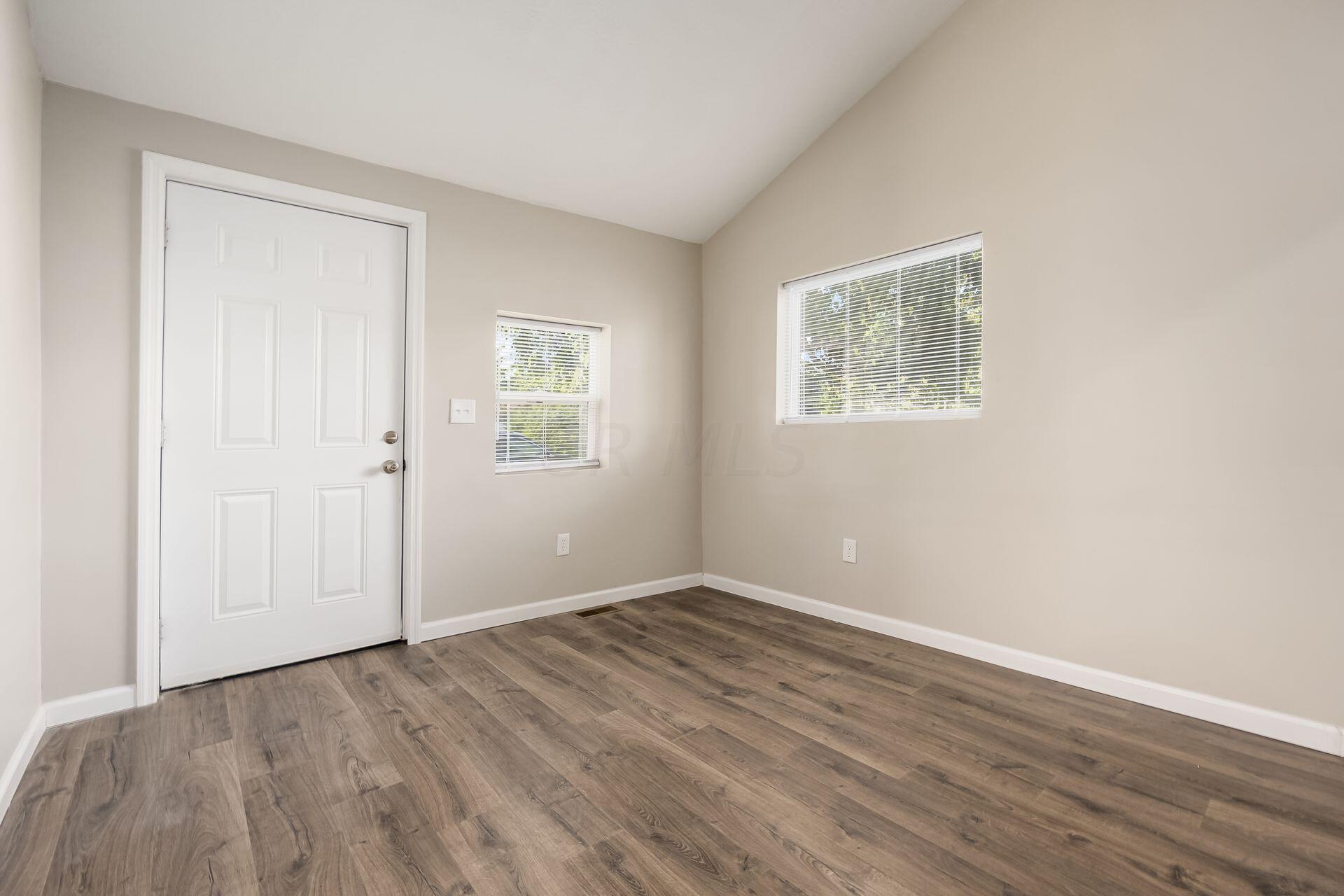 1863 Ward Road Property Photo 5