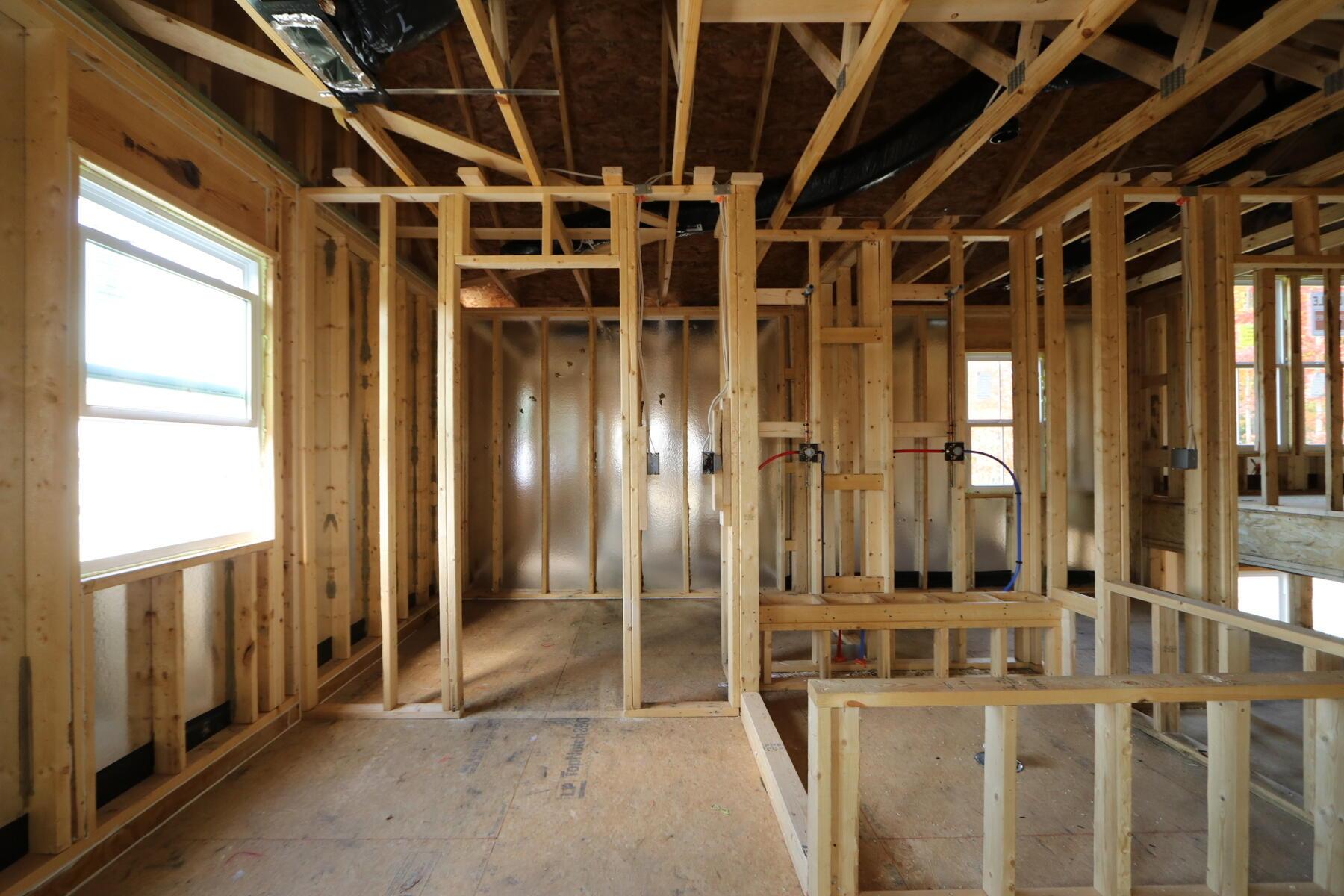 2574 Muirfield Drive Property Photo 7