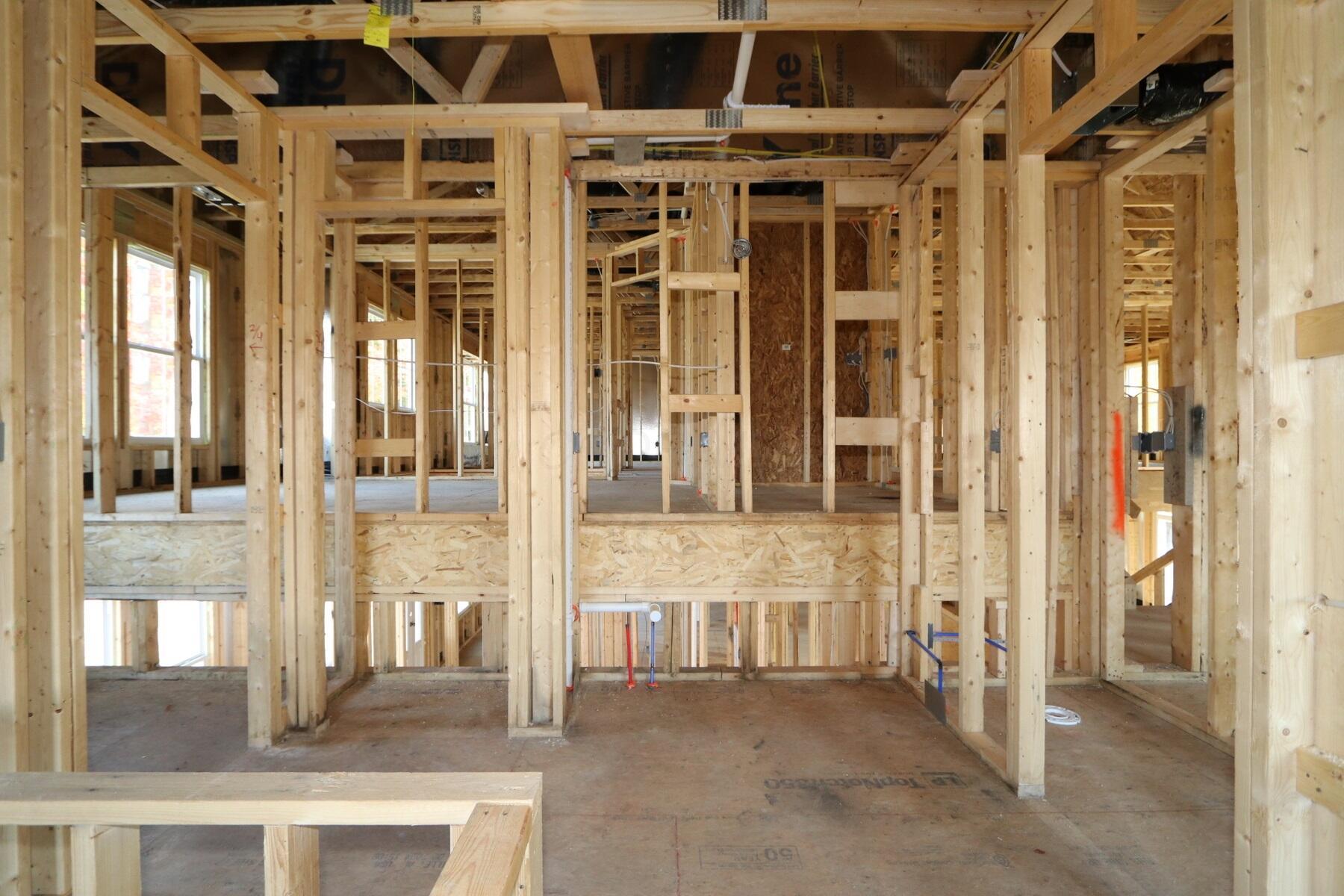 2574 Muirfield Drive Property Photo 9