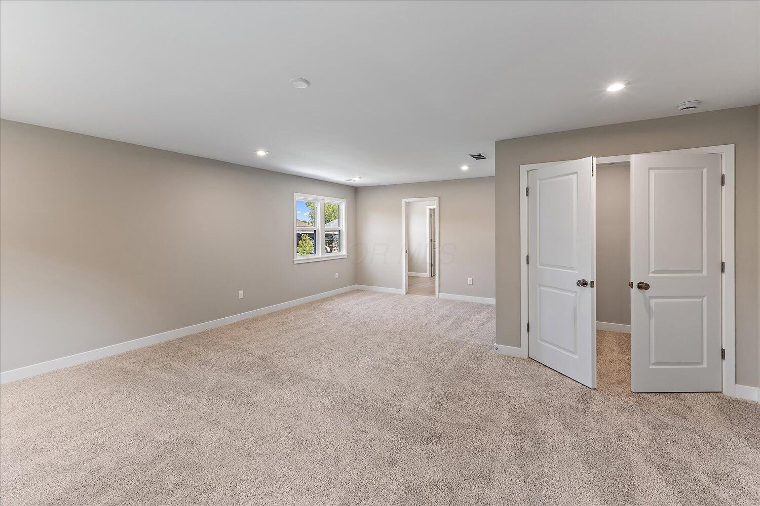 2574 Muirfield Drive Property Photo 18