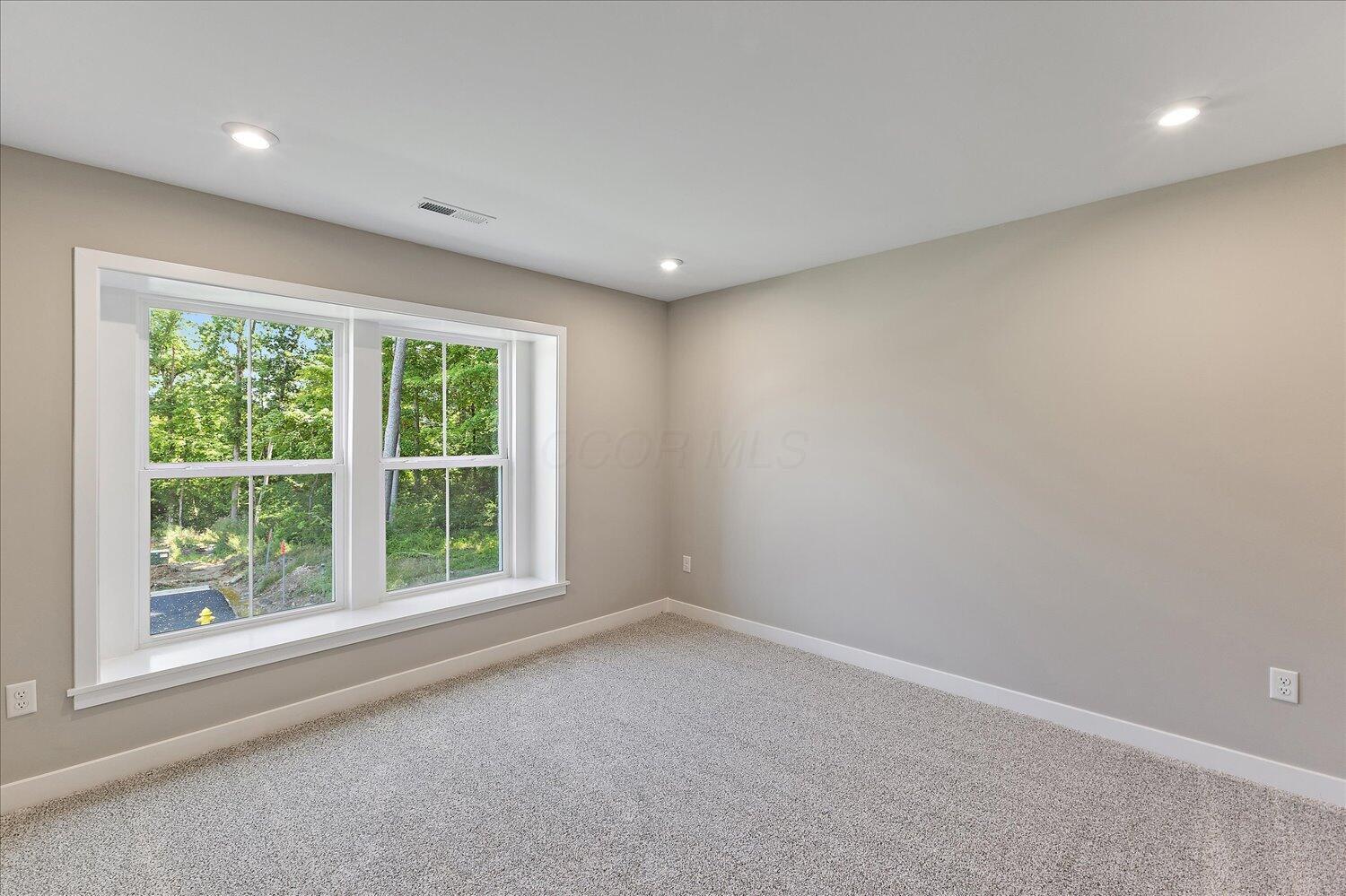 2574 Muirfield Drive Property Photo 27