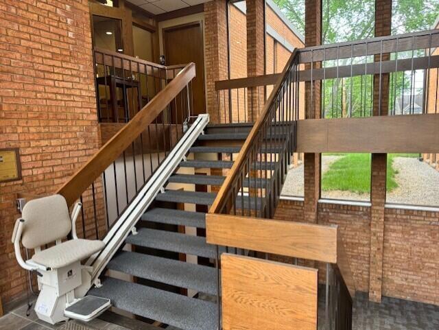1580 Fishinger Road Property Photo 3