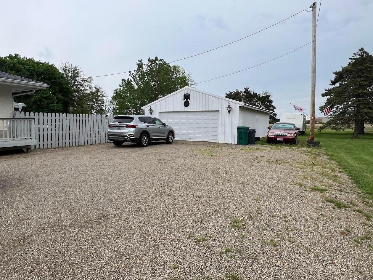 6756 Weldon Road Property Photo 9
