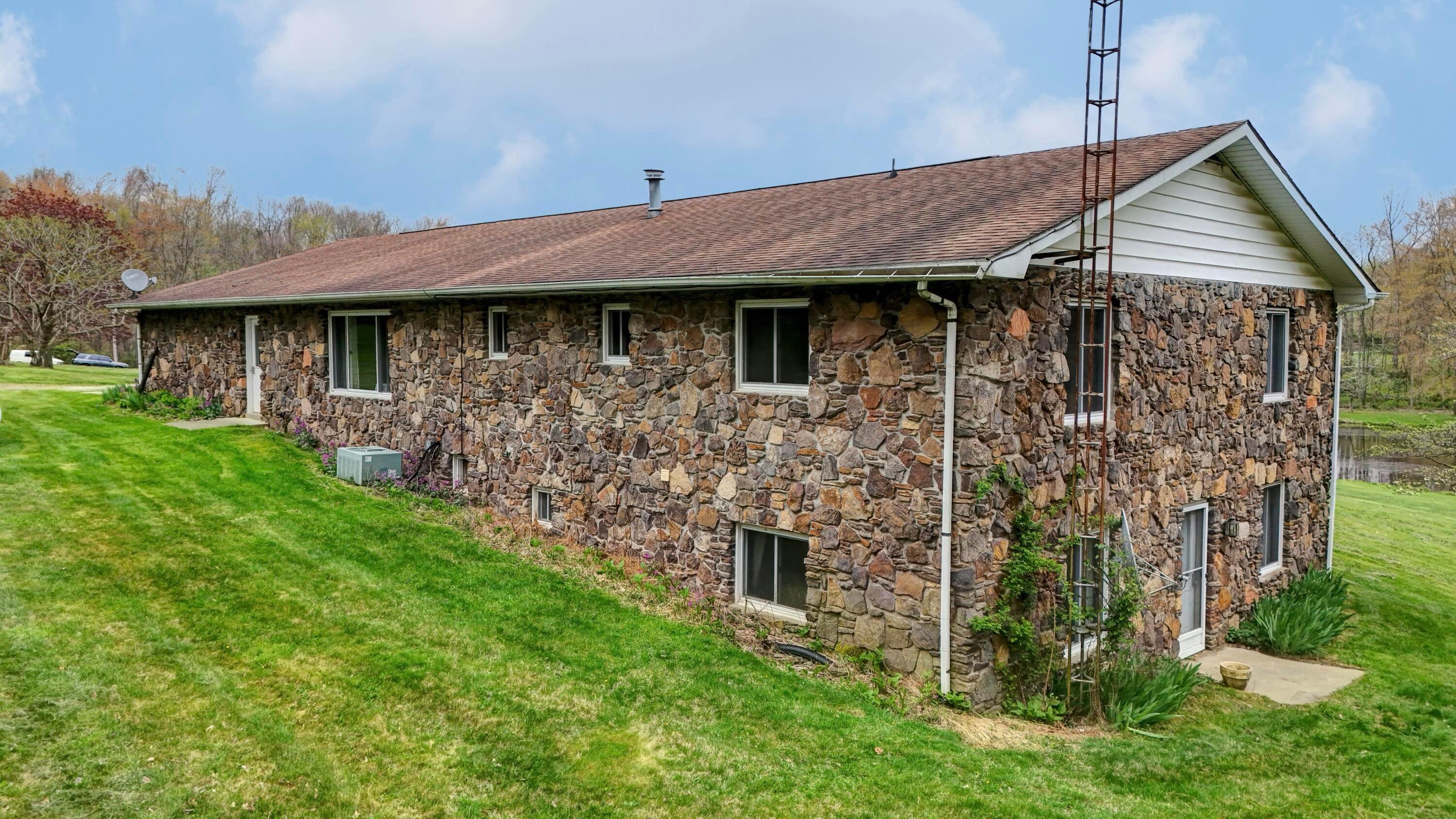 18021 Turkey Ridge Road Property Photo 5