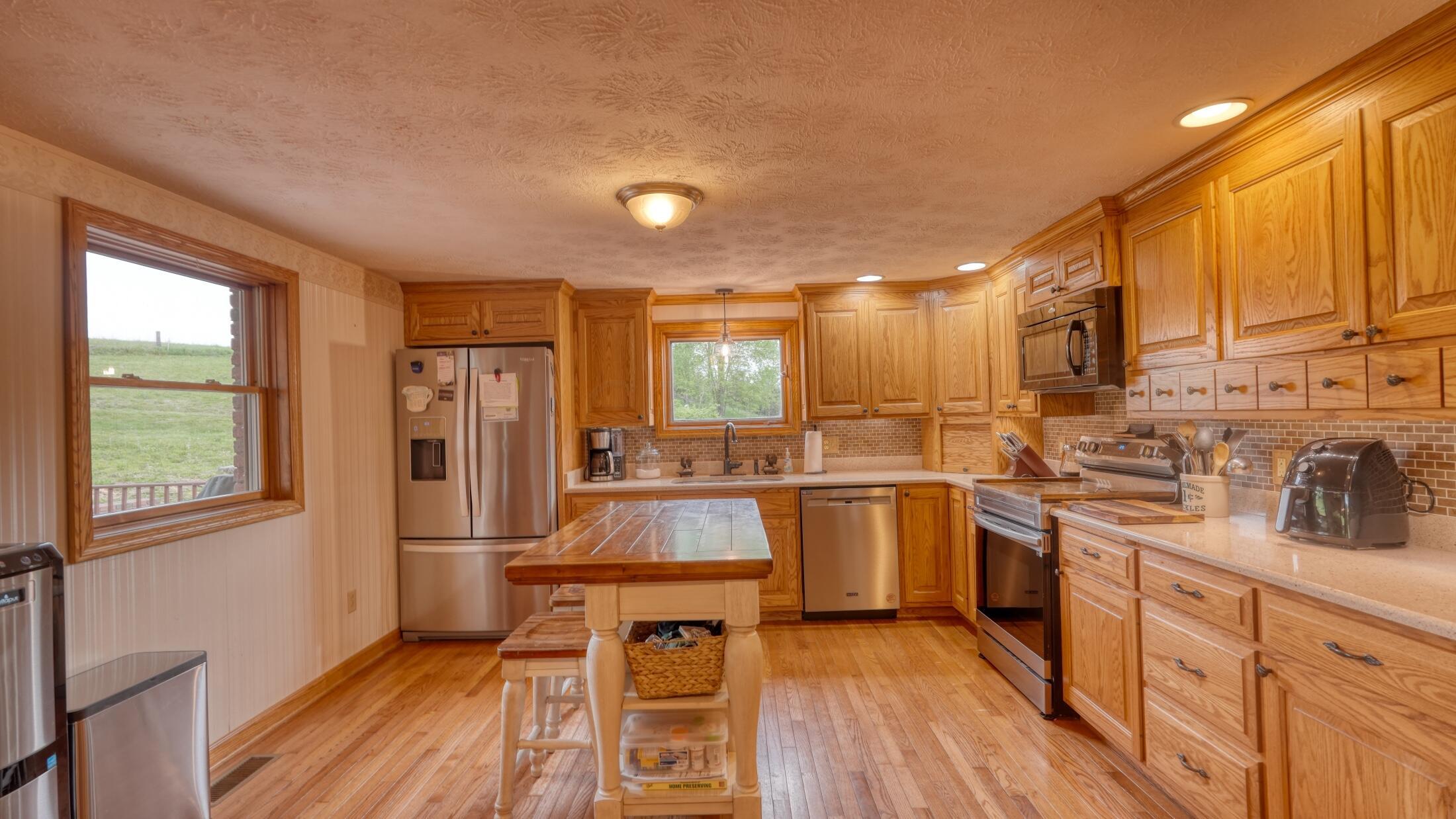 18847 Sugartree Road Property Photo 10