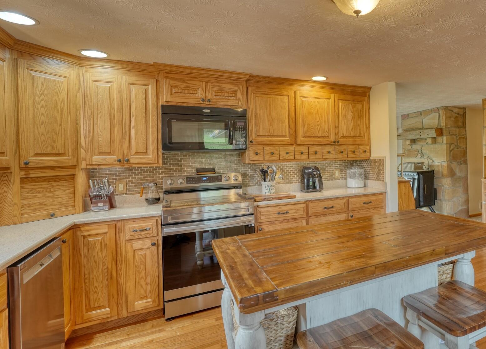 18847 Sugartree Road Property Photo 11