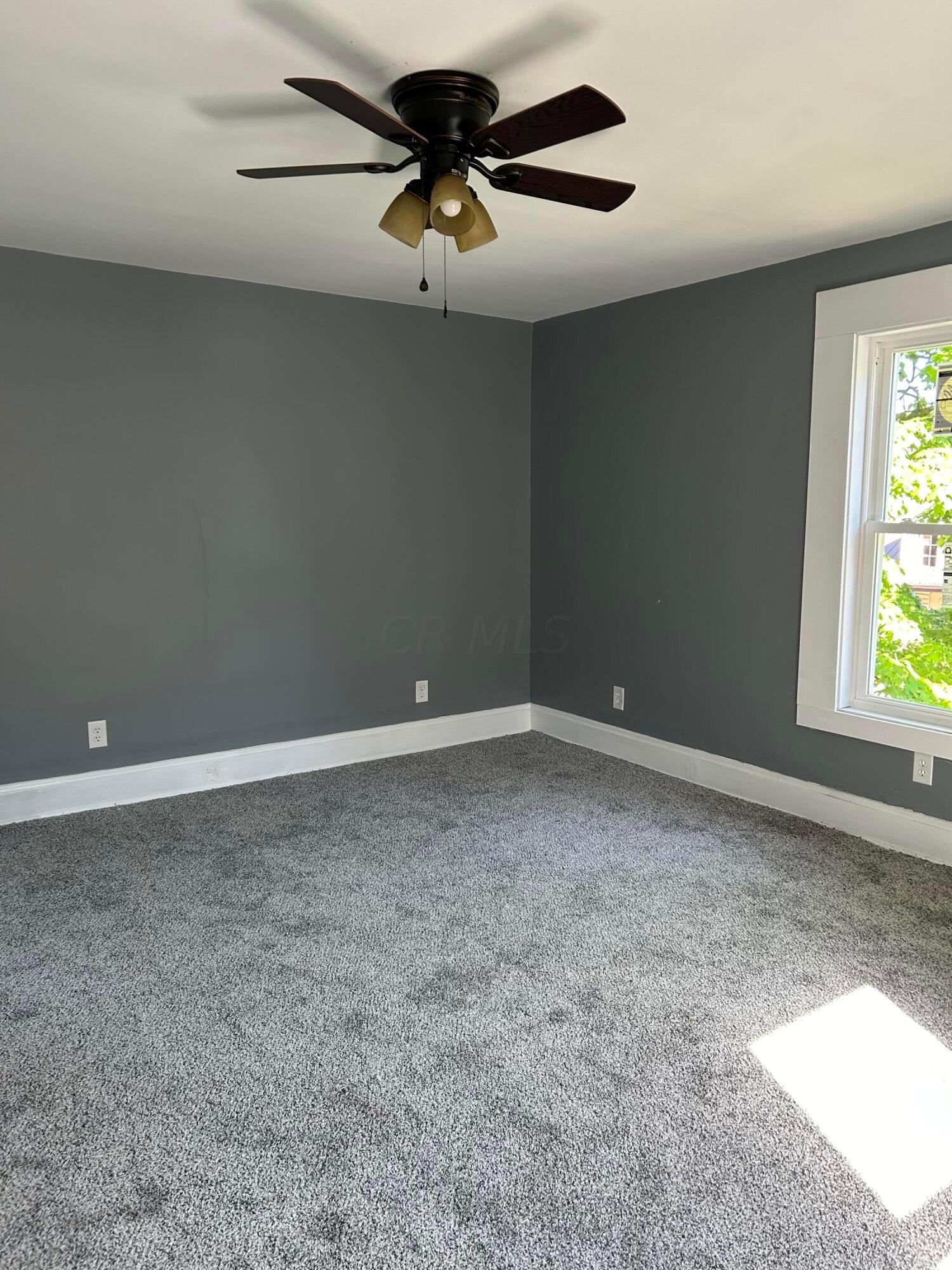 300 E 4th Street Property Photo 5