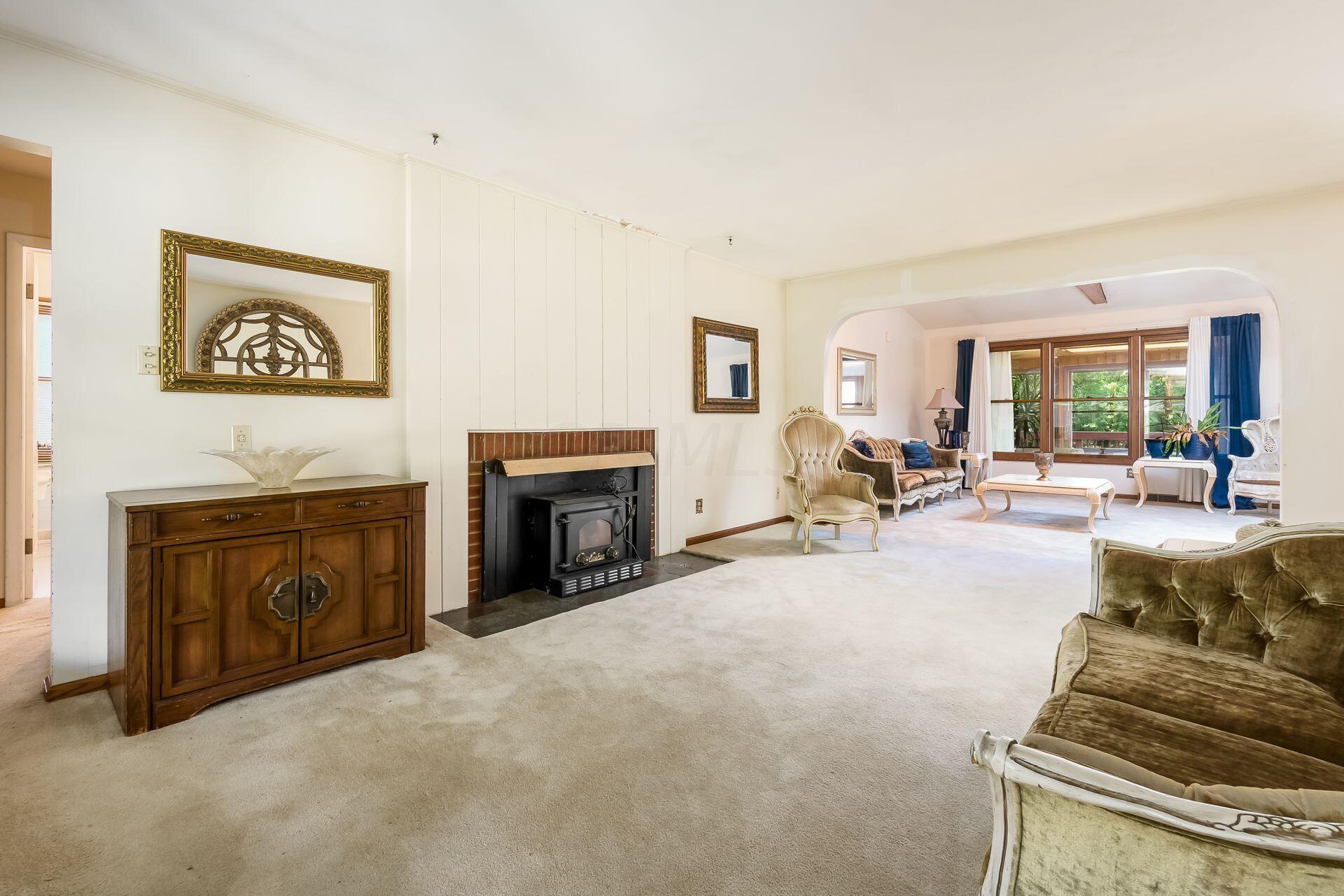 4165 Sunbury Road Property Photo 4