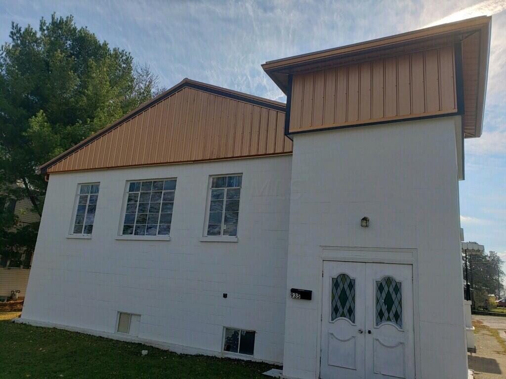 935 Millwood Avenue Property Photo 1
