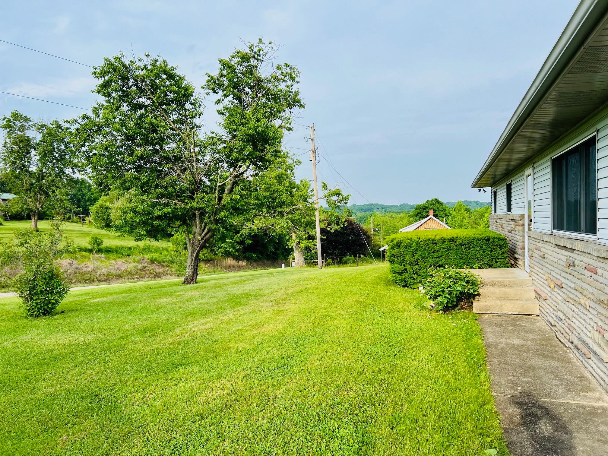5123 State Route 13 Se Property Photo 3