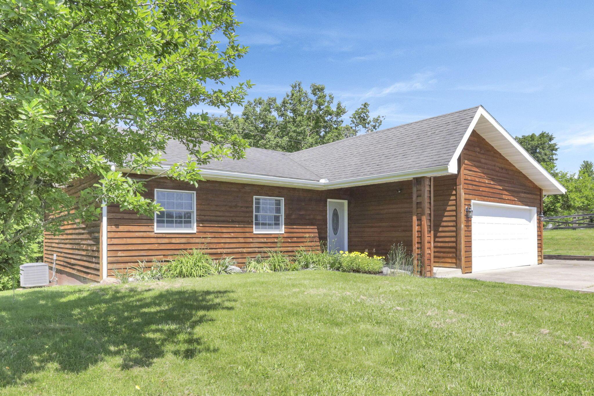 8941 State Route 664 N Property Photo 2