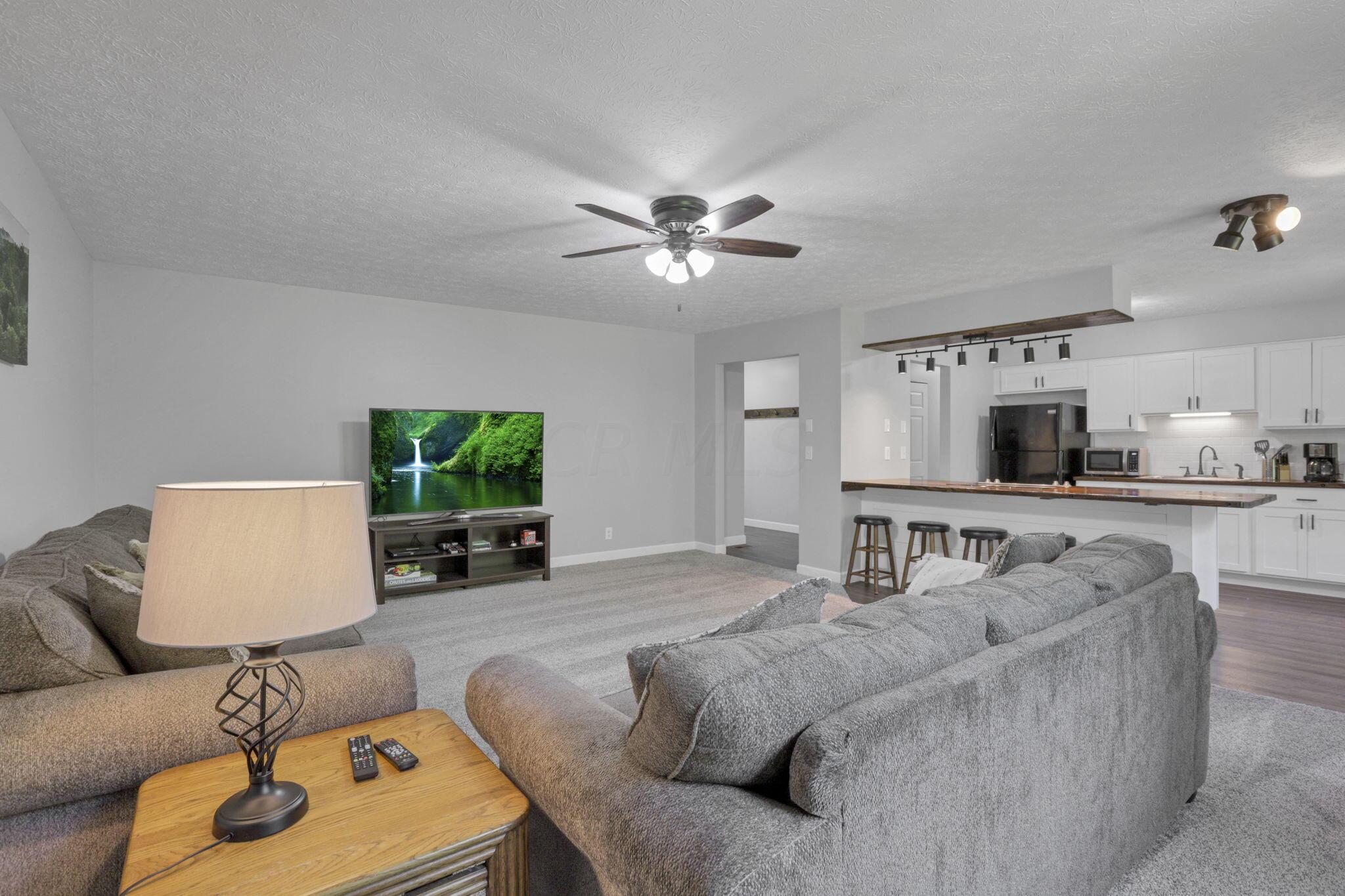 8941 State Route 664 N Property Photo 11