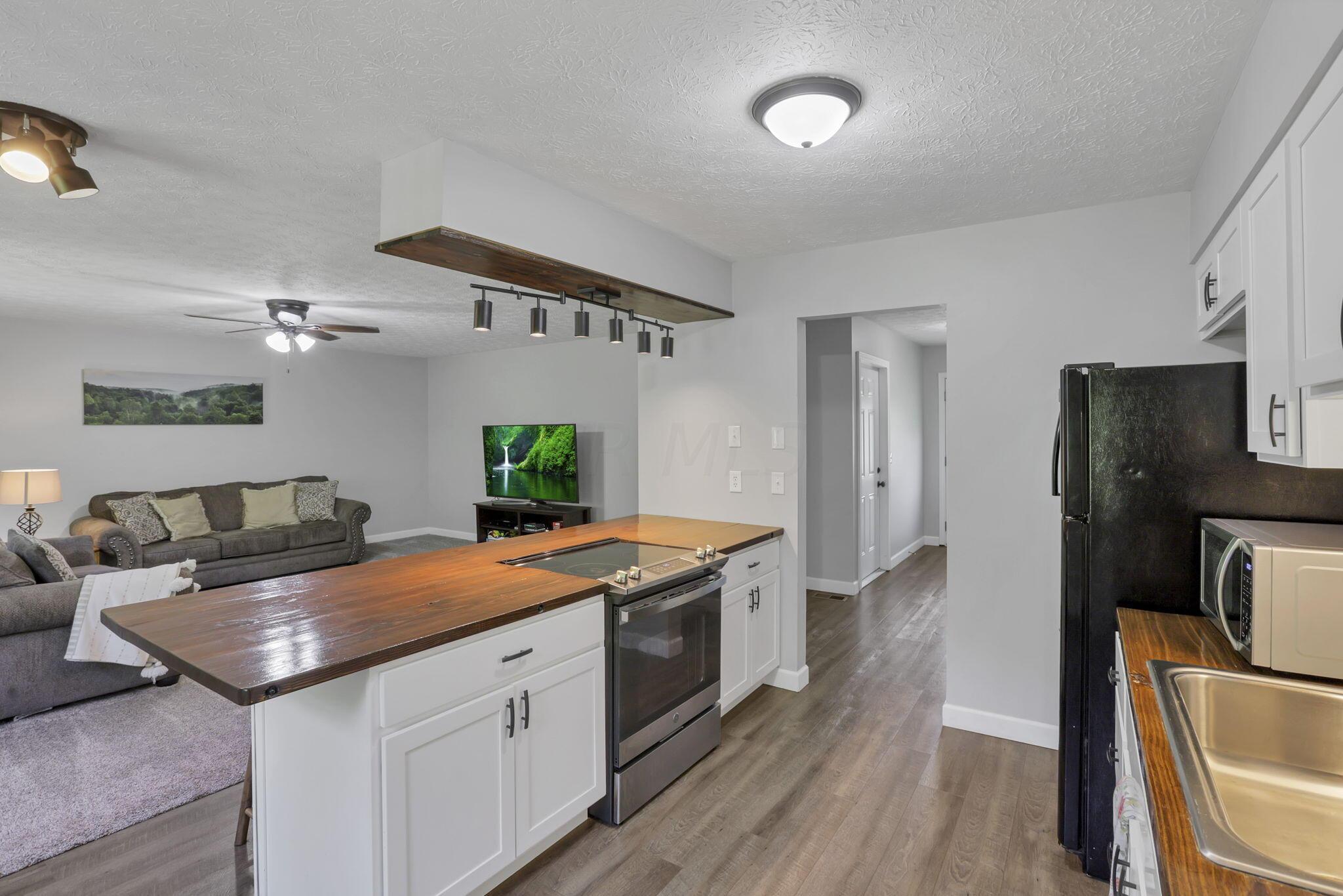 8941 State Route 664 N Property Photo 16