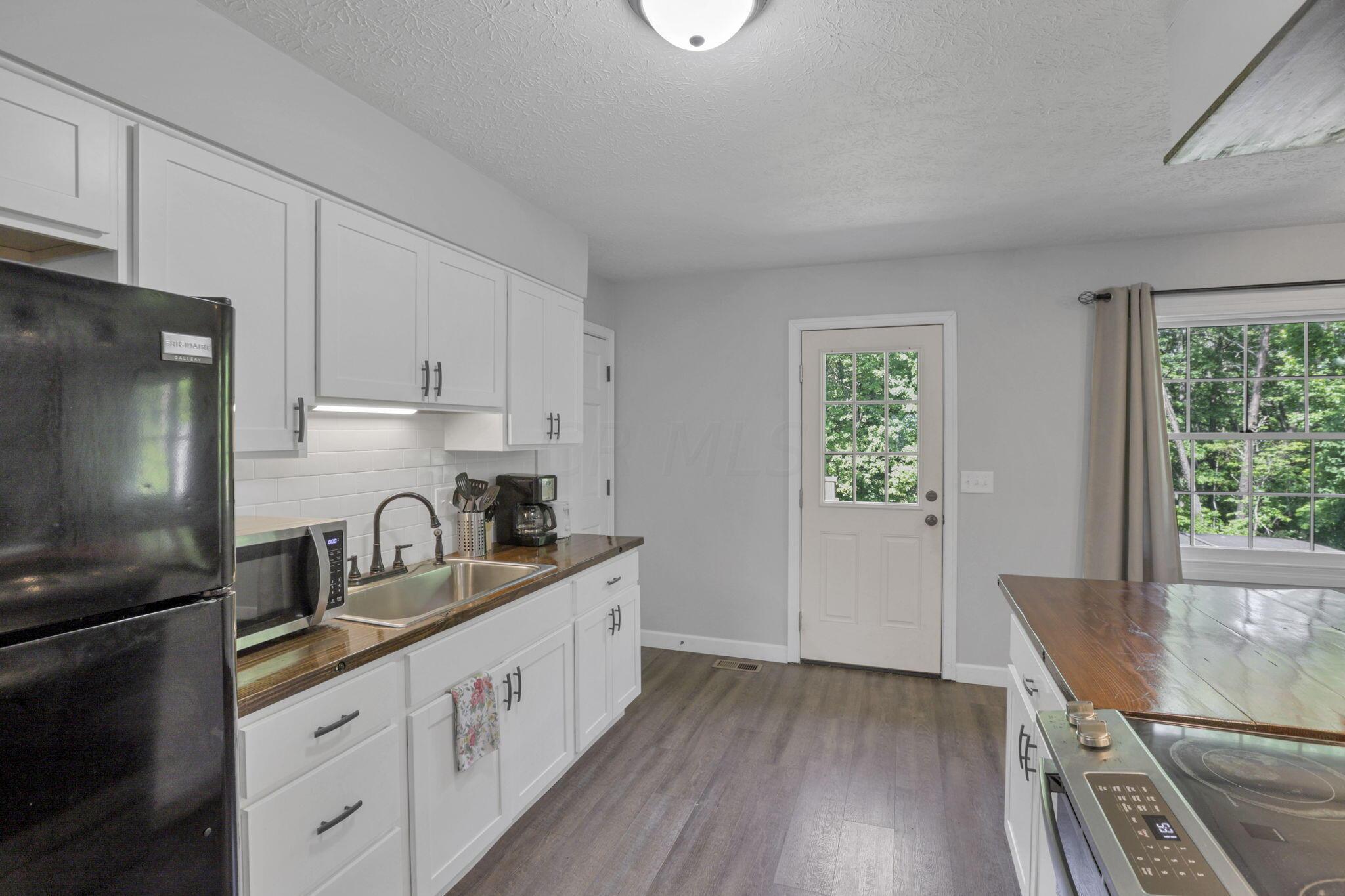 8941 State Route 664 N Property Photo 18