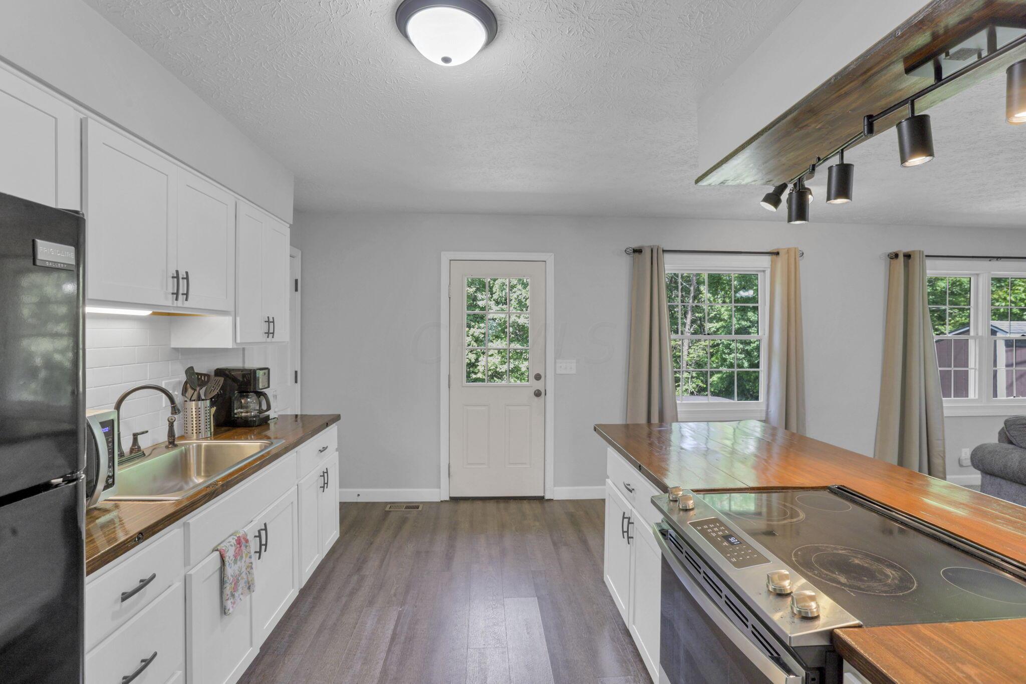 8941 State Route 664 N Property Photo 19