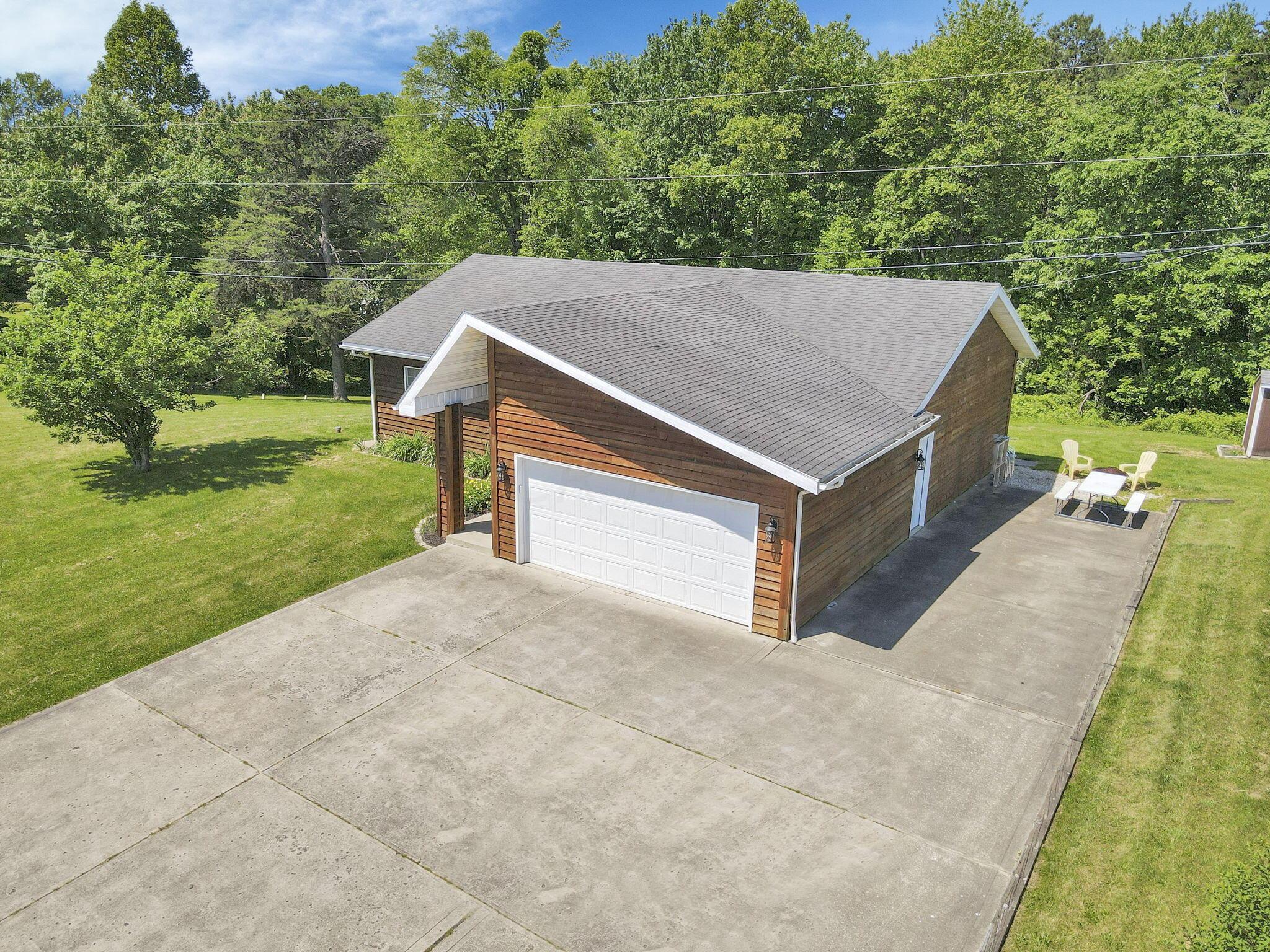 8941 State Route 664 N Property Photo 53