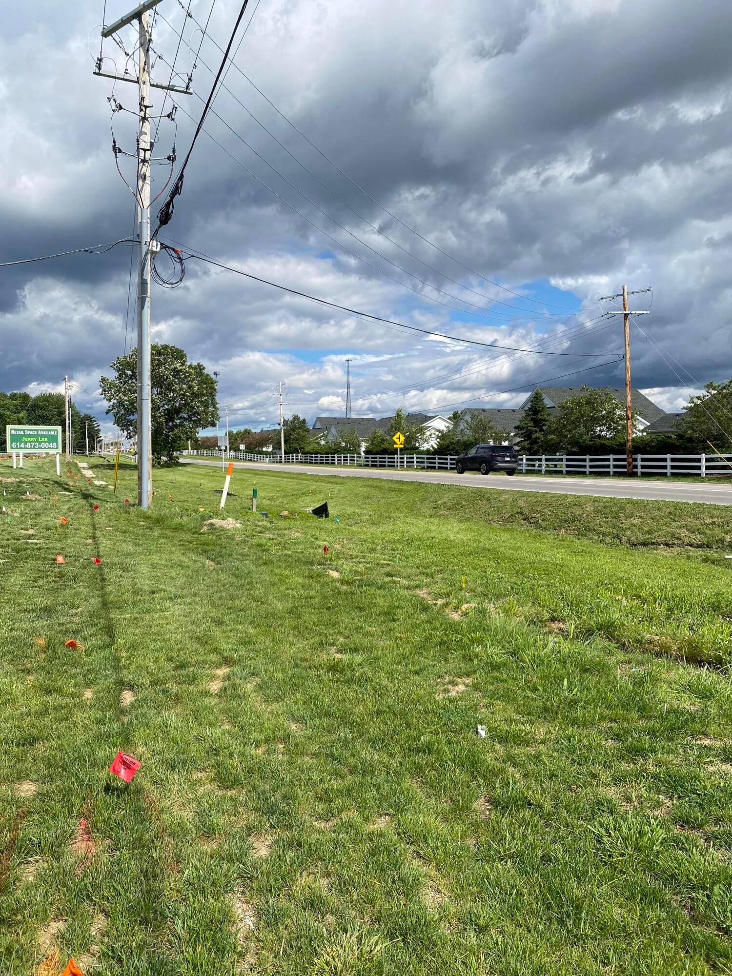 8260 Refugee Road Property Photo 2