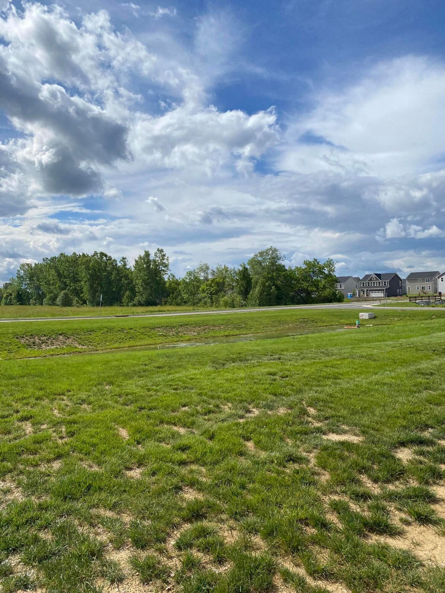 8260 Refugee Road Property Photo 4