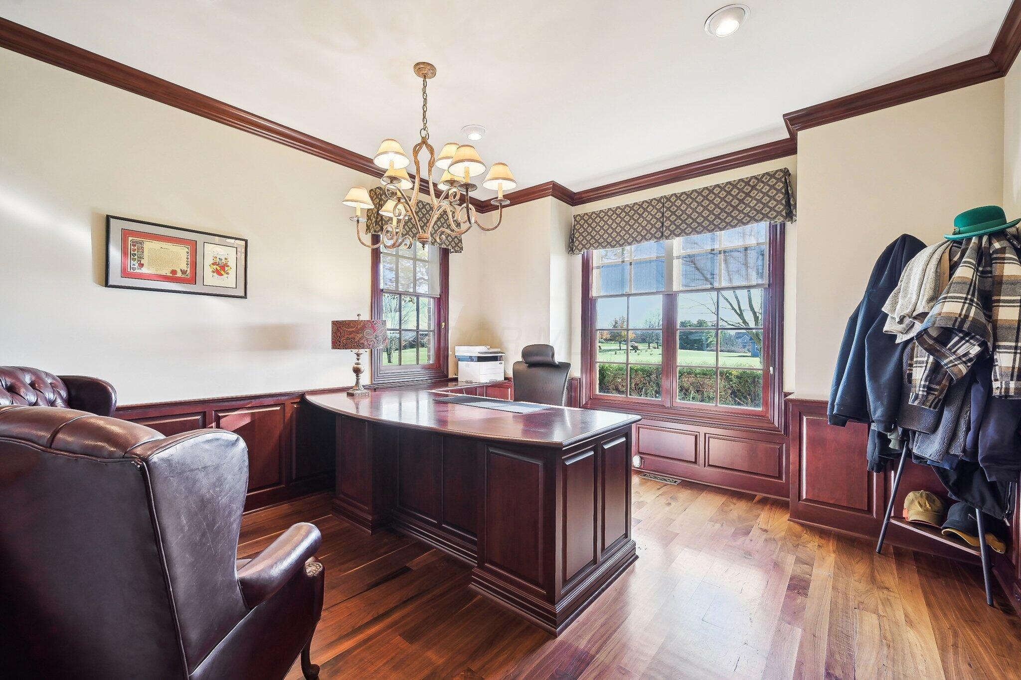 1424 Greenbrier Drive Property Photo 33
