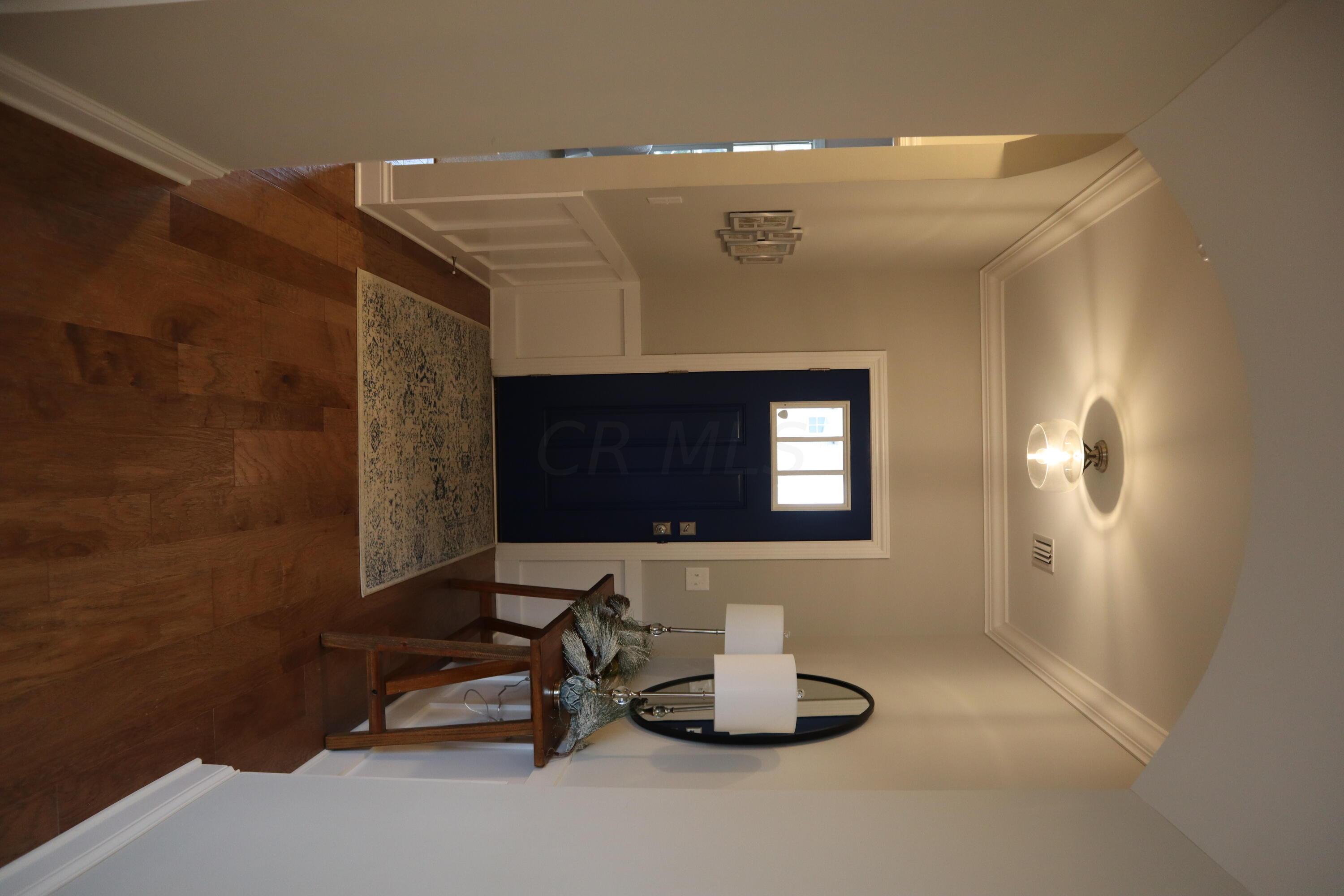 7255 Lehman Park Place Property Photo 5