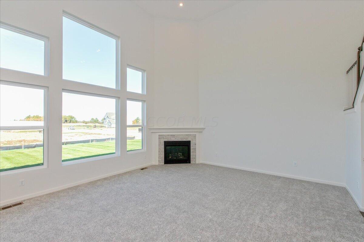 2140 Breezeway Place Property Photo 9