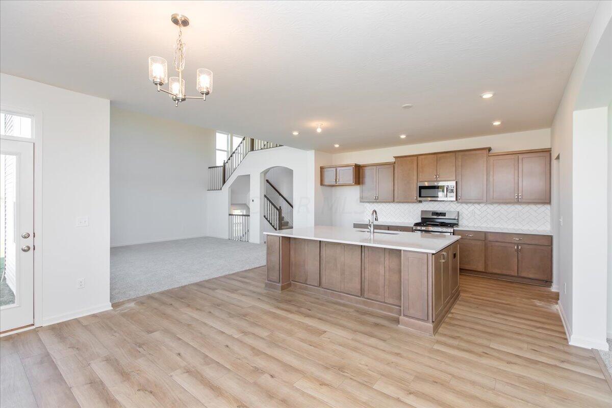 2140 Breezeway Place Property Photo 13
