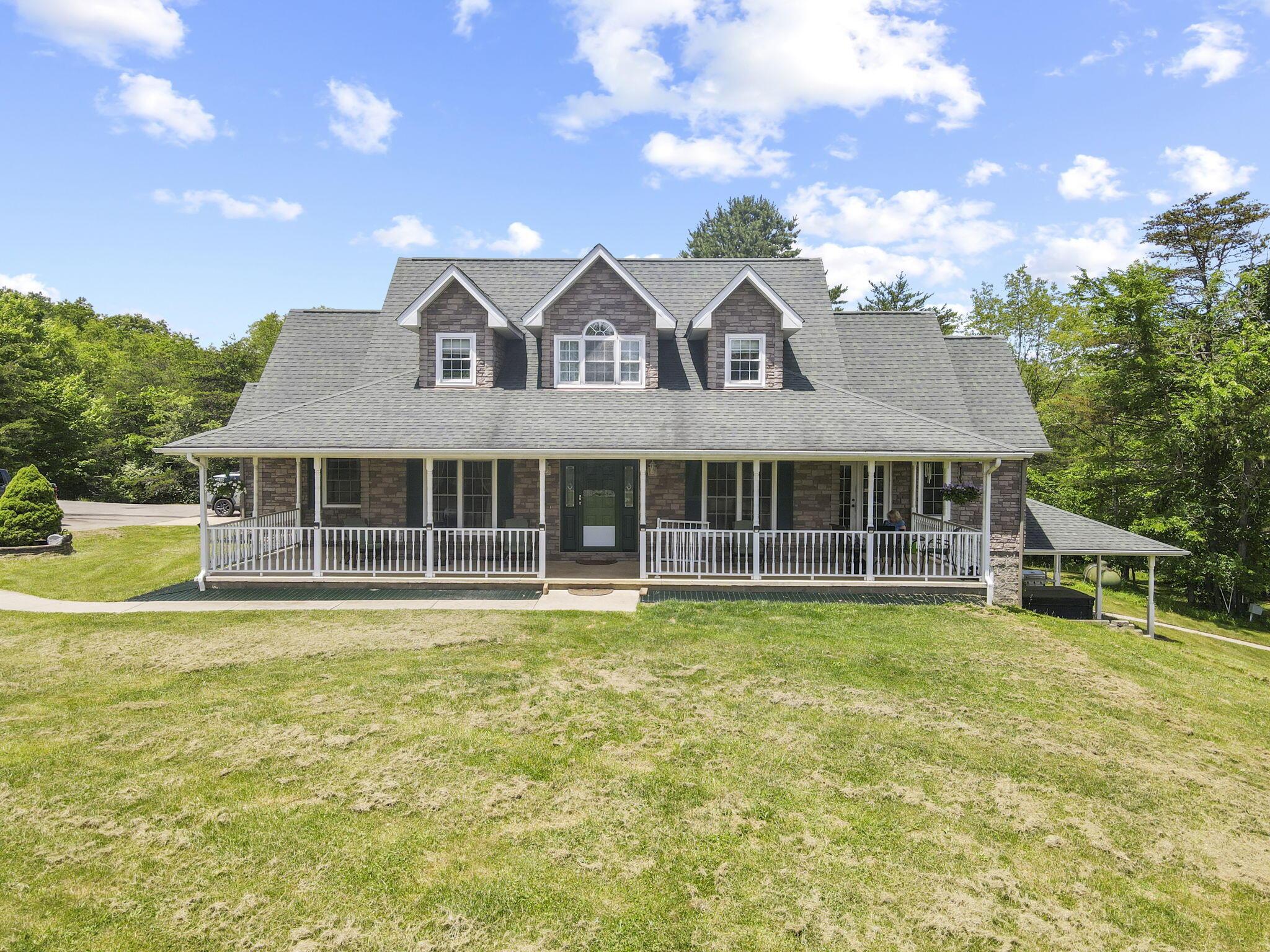 31440 Deerfield Drive Property Photo 2