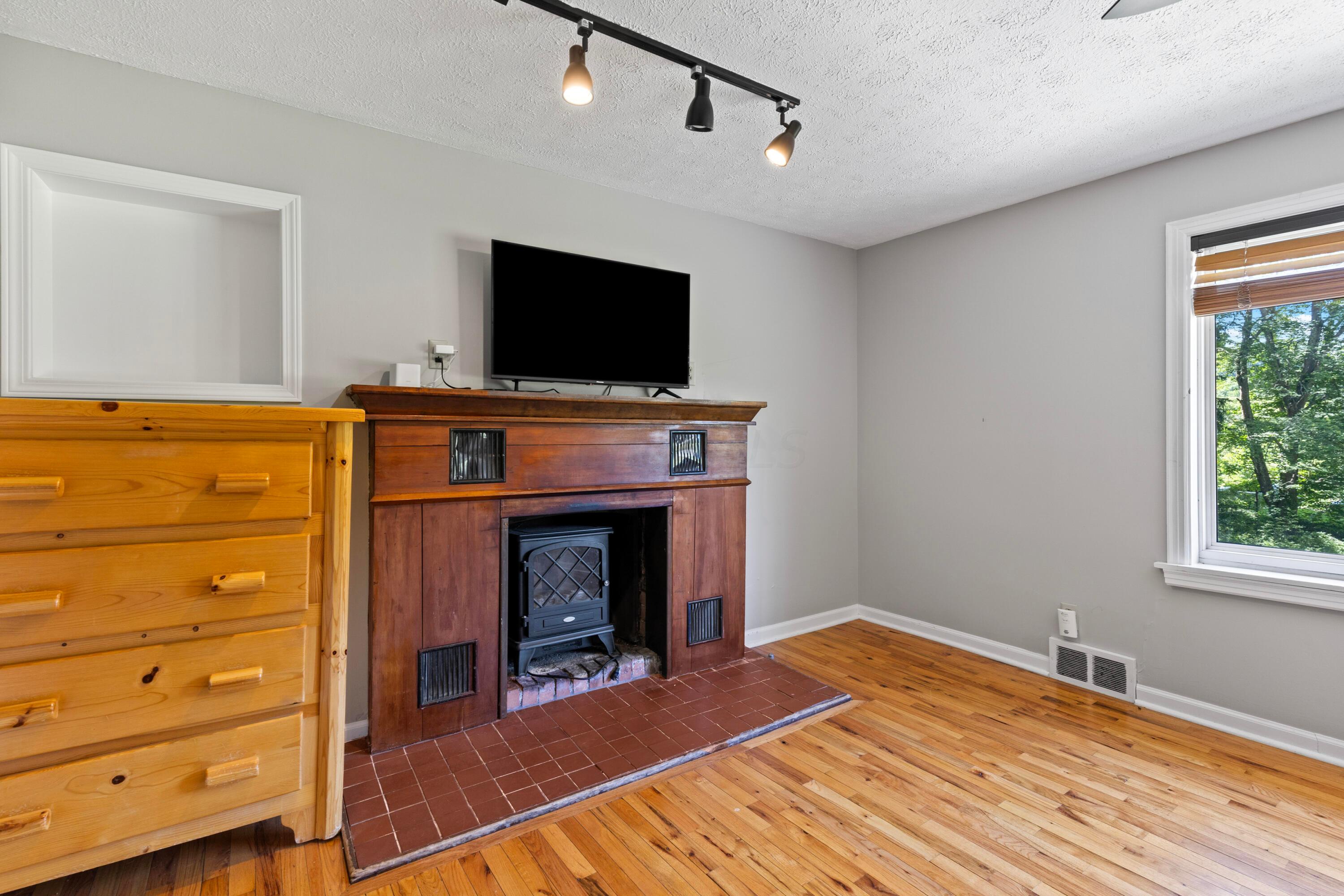 23350 Oh-180 Property Photo 16