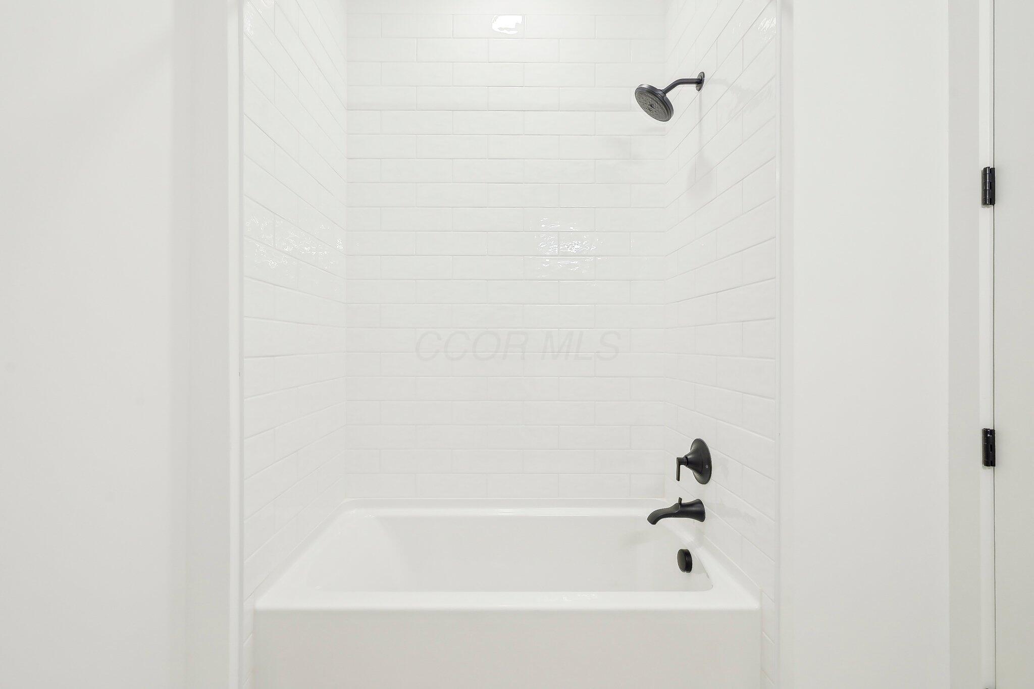 270 Dickenson Street, 303 Property Photo 22