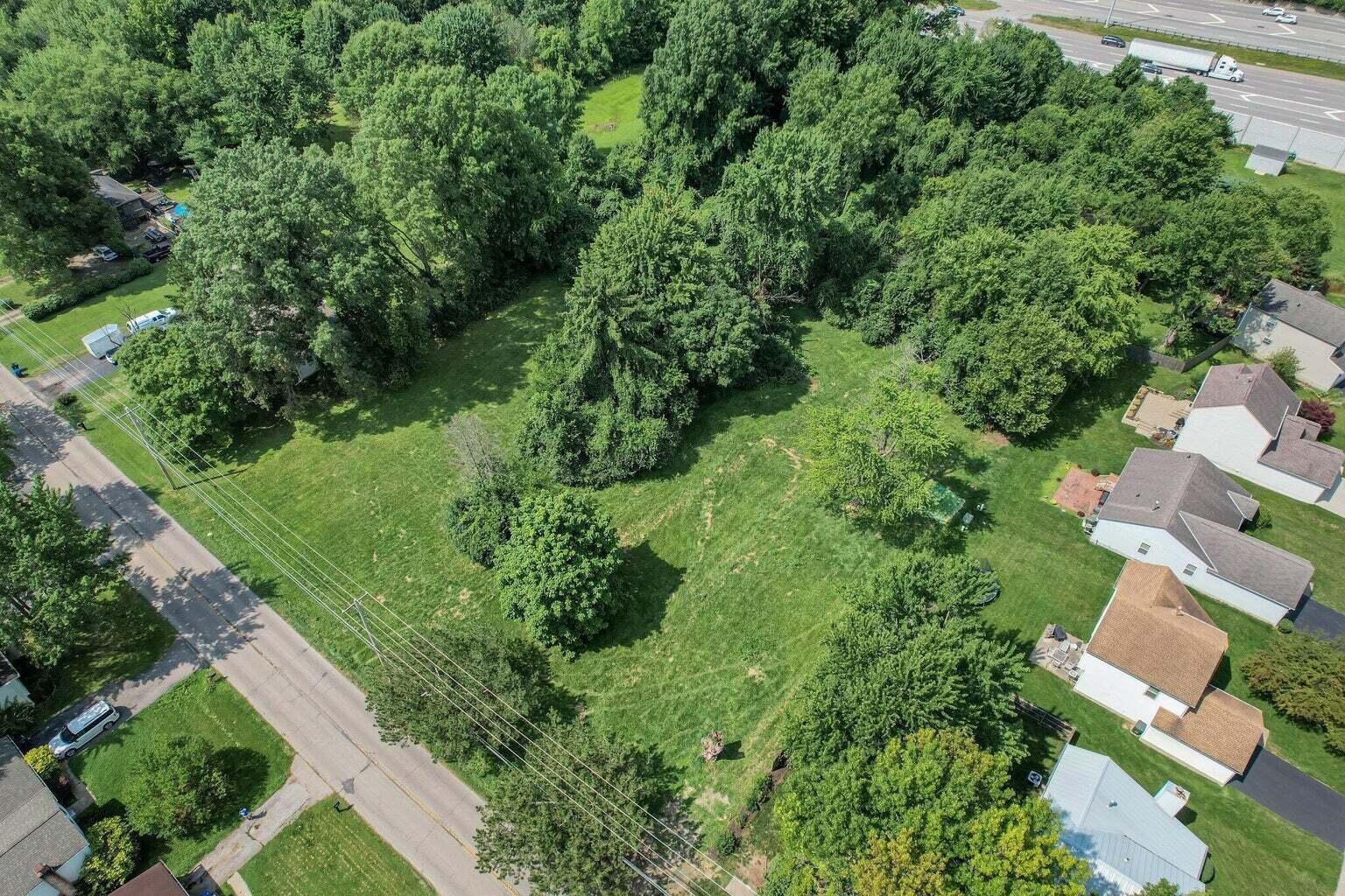 3877 Hines Road Property Photo 3