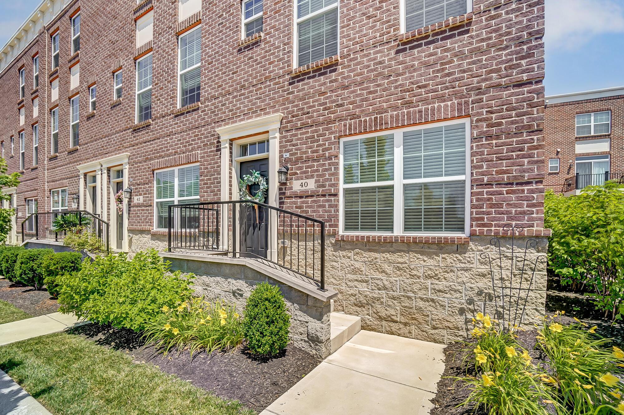 40 N Center Street Property Photo 1