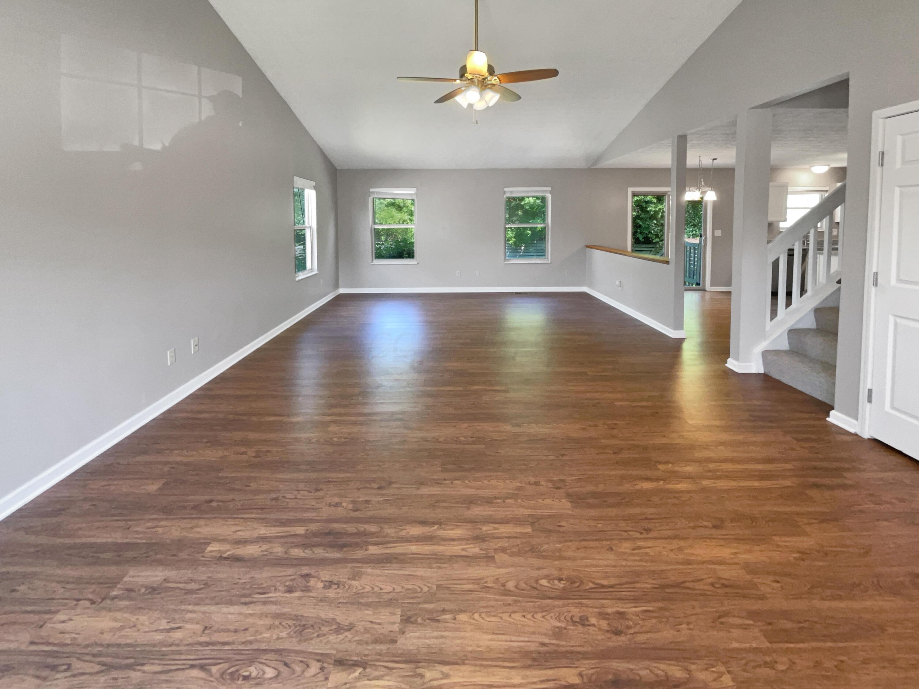 1590 Covina Drive Property Photo 4