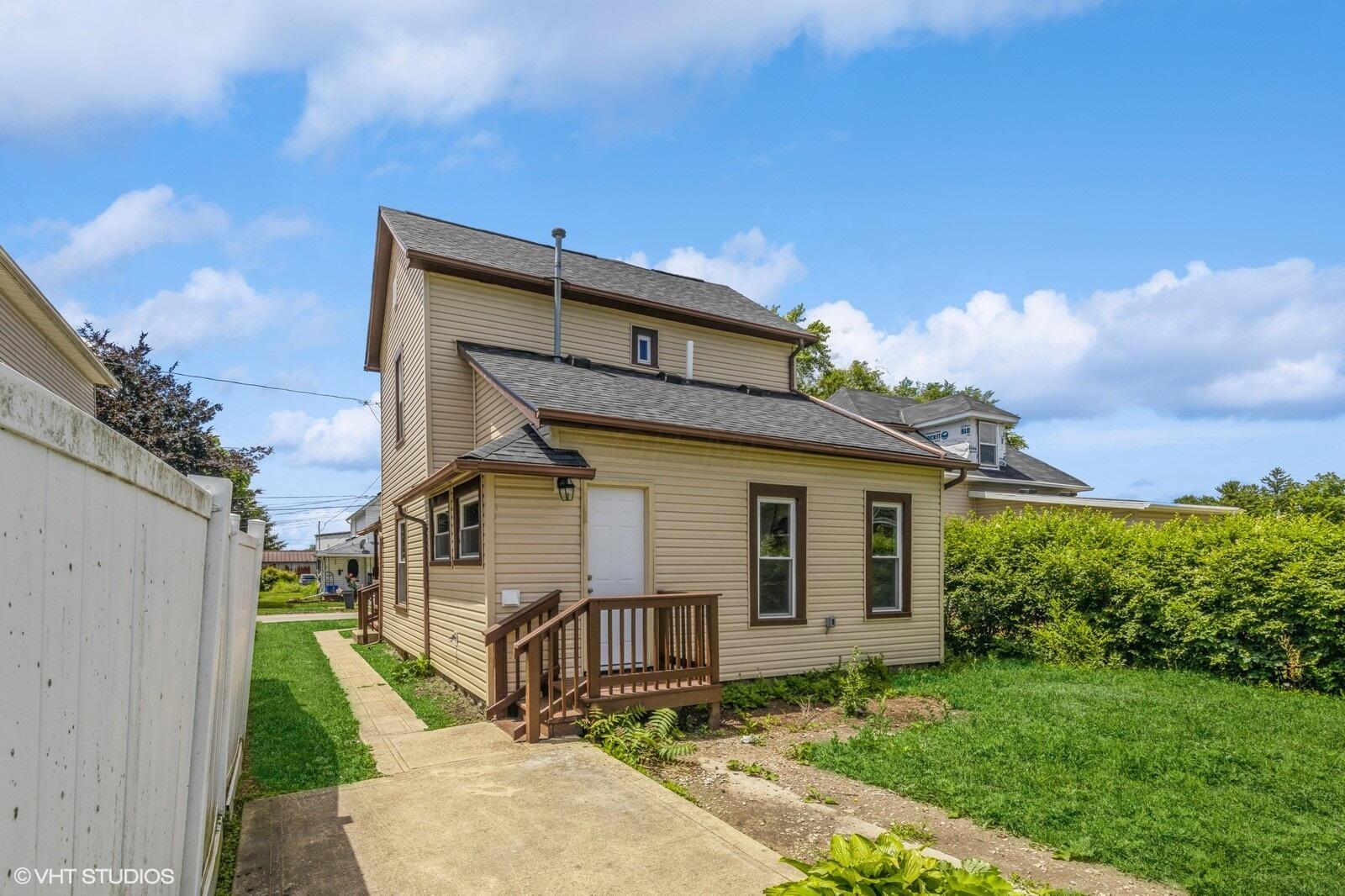 206 Carhart Street Property Photo 3